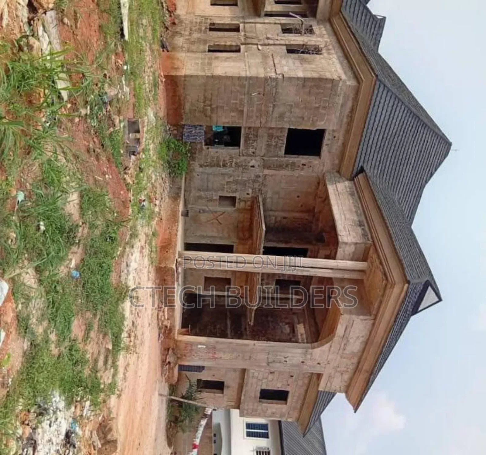 6bdrm Duplex in Benin City for sale