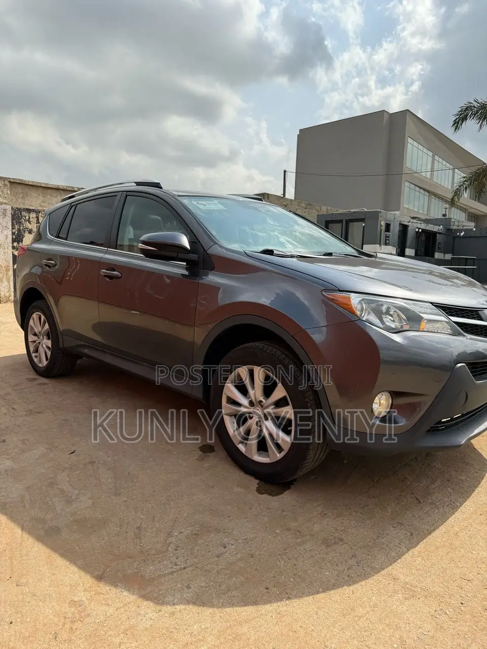 Toyota RAV4 Limited 4dr SUV AWD (2.5L 4cyl 6A) 2014 Gray