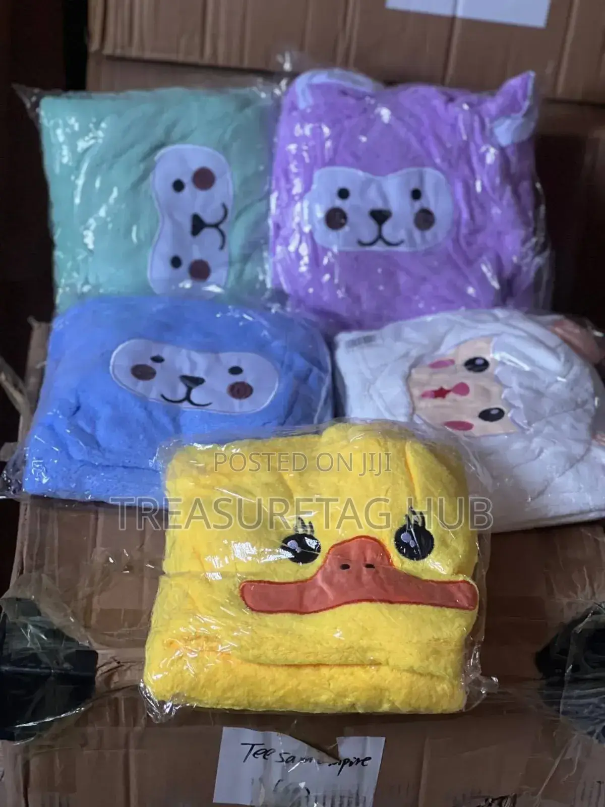 Children Bathrobe
Available in 5 Colors