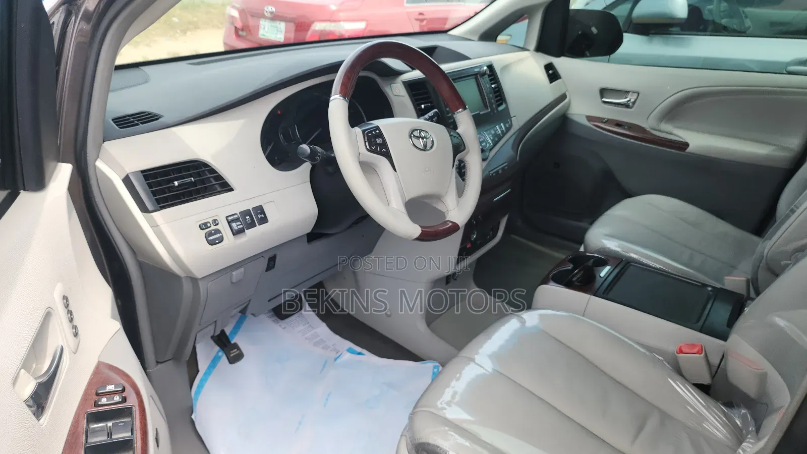 Toyota Sienna 2012 Green