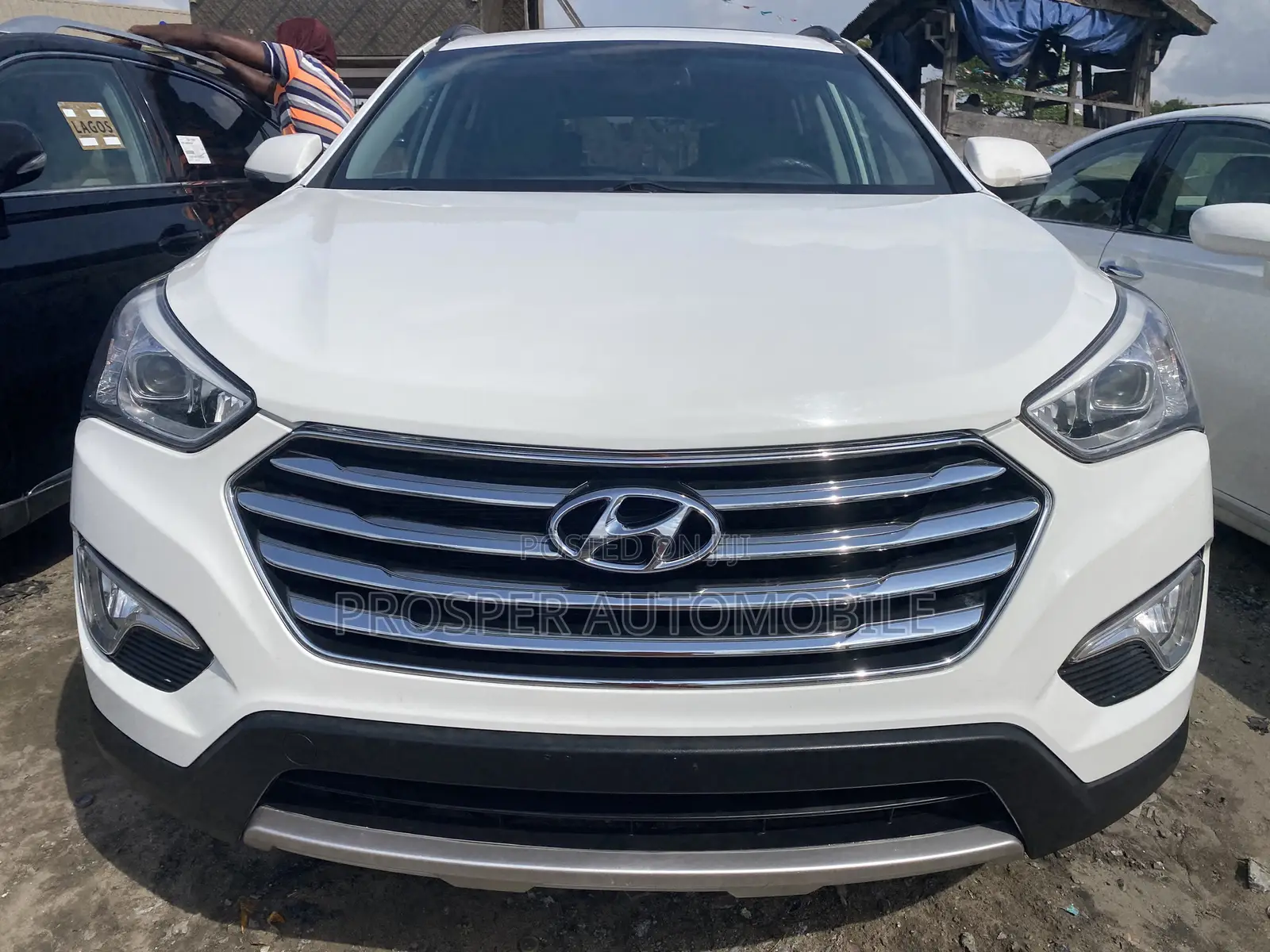 Hyundai Santa Fe 2015 White