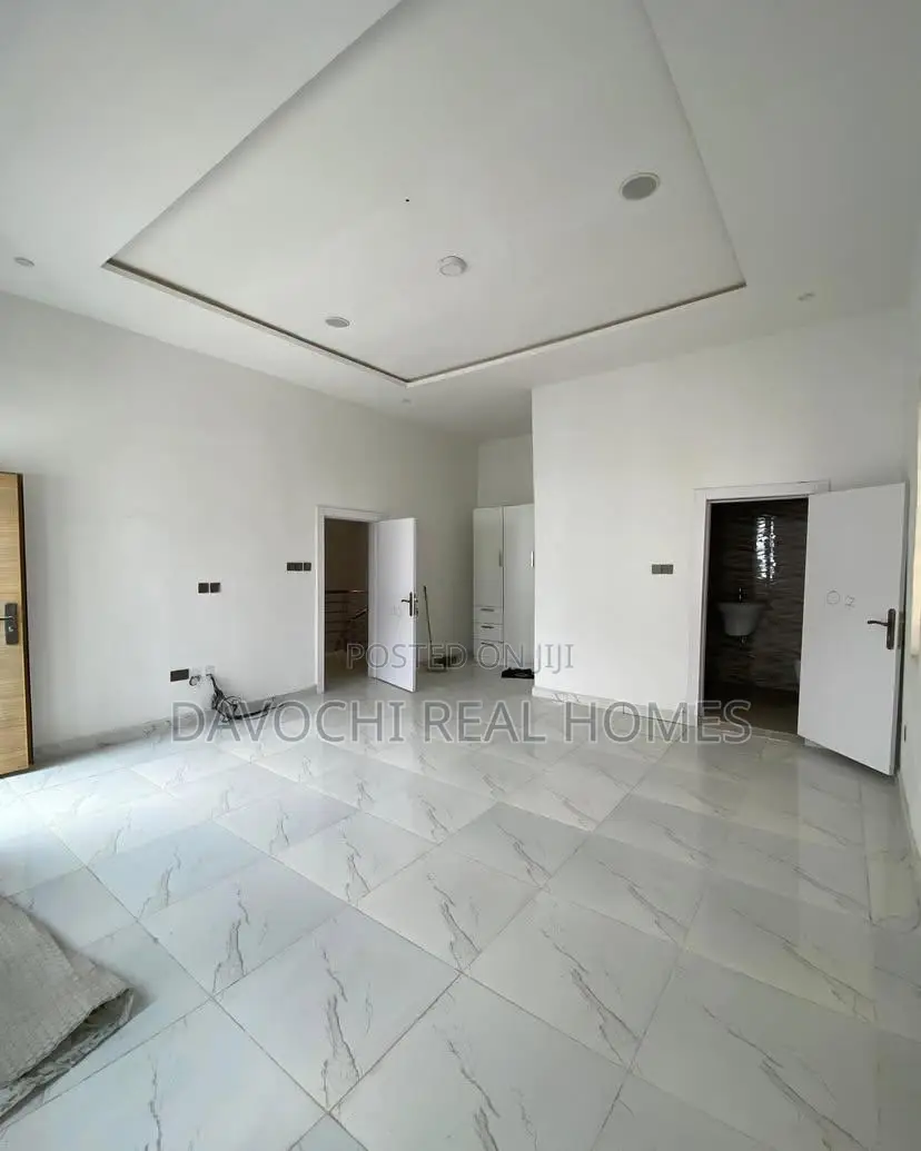 5bdrm Duplex in Vgc, Lagos, Ikota for rent