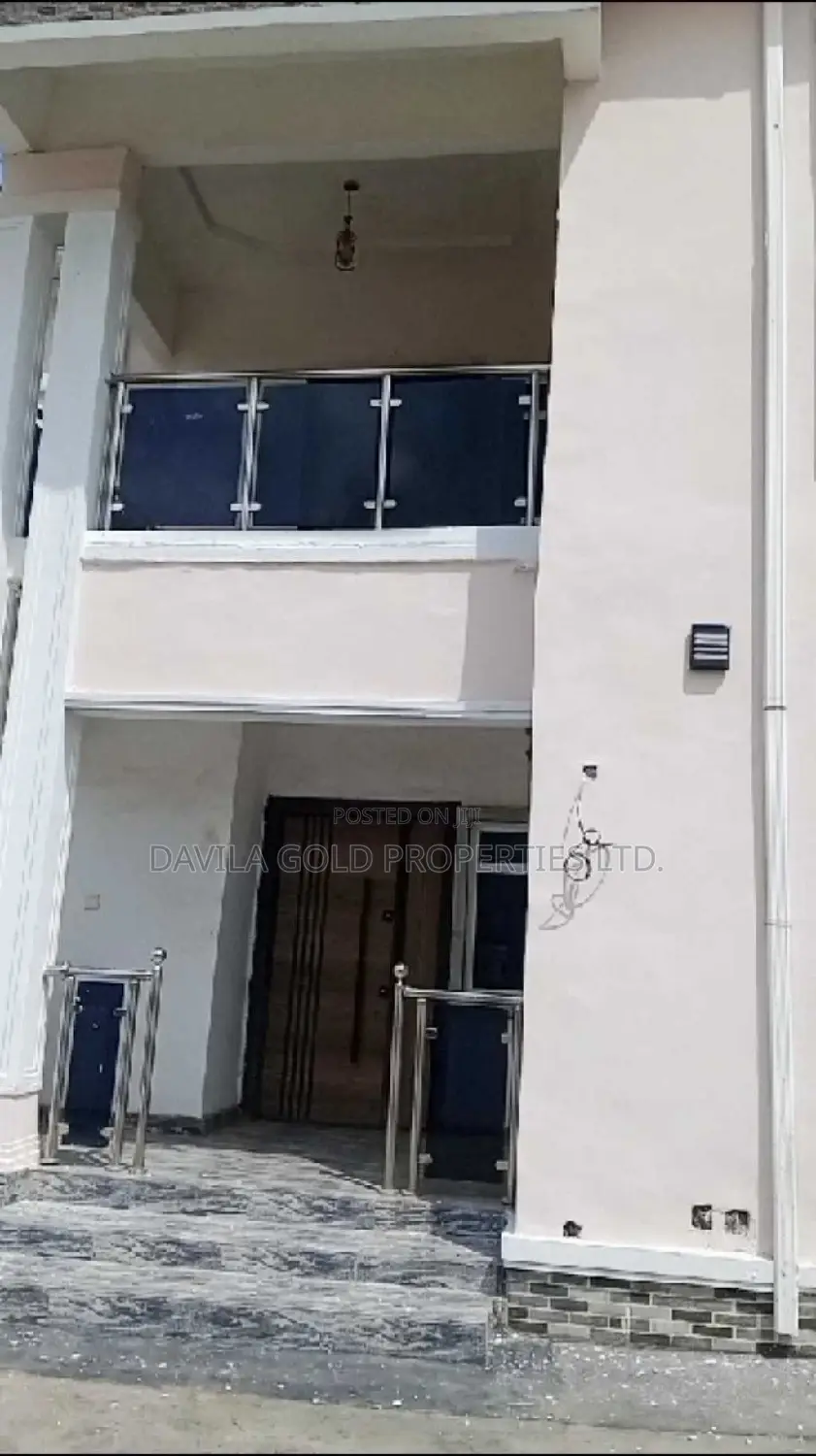 4bdrm Duplex in Benin City for sale