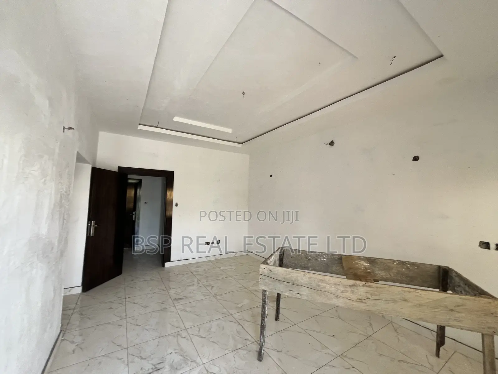 4bdrm Townhouse/Terrace in Legislative Quarters, Apo District for sale
