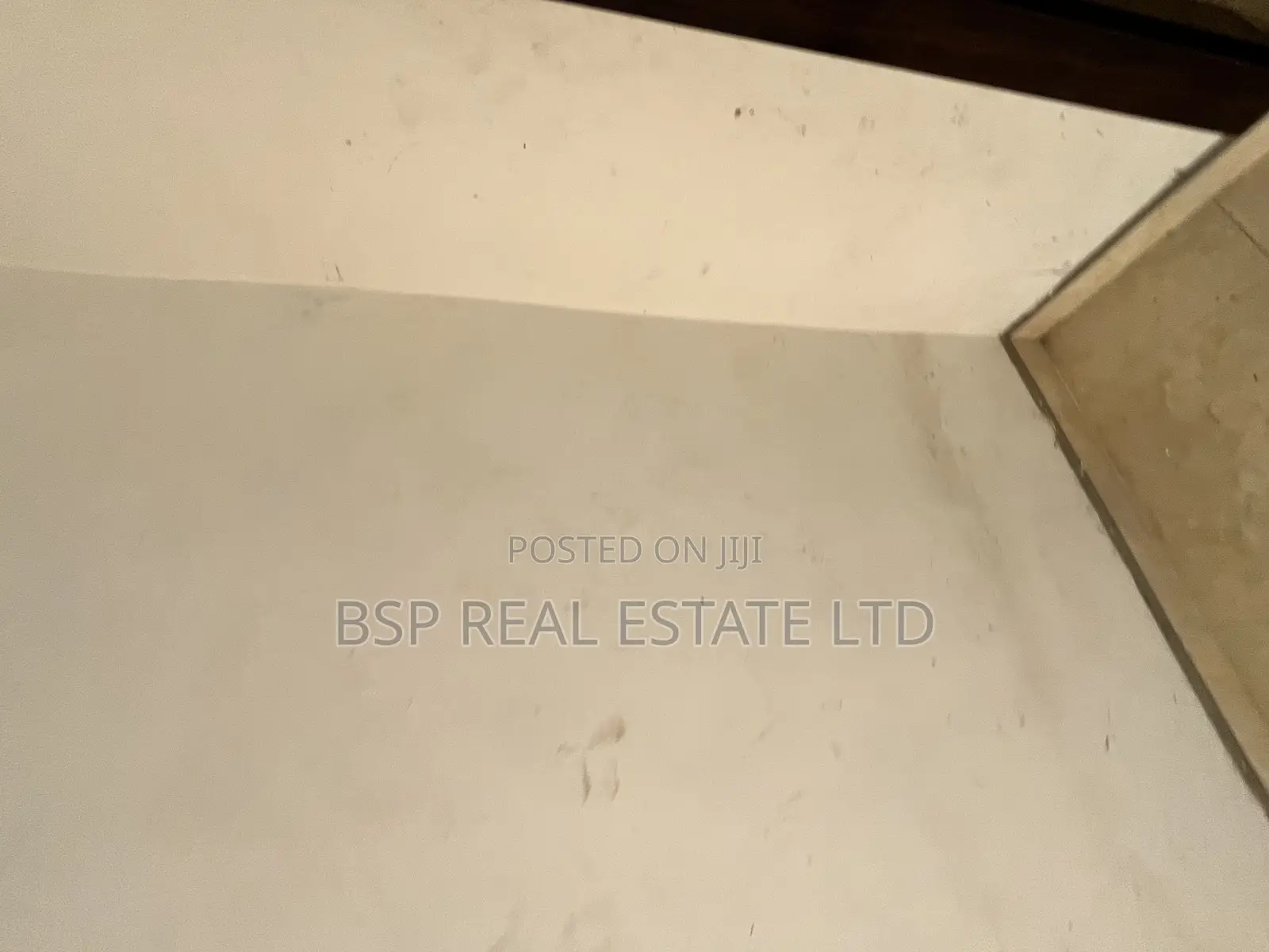 4bdrm Townhouse/Terrace in Legislative Quarters, Apo District for sale