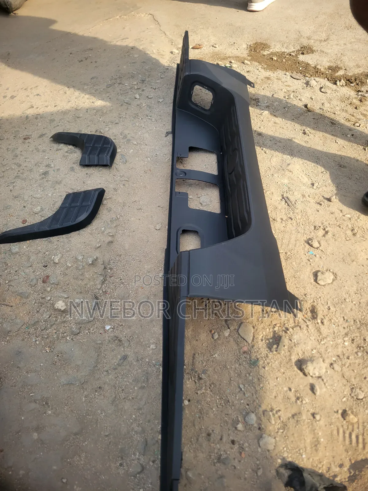 Complete Back Bumper Plastic Tundra 2020 Is Available