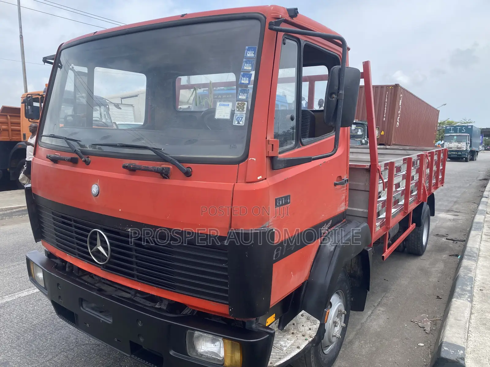 Mercedes Benz 814 Truck Red Color