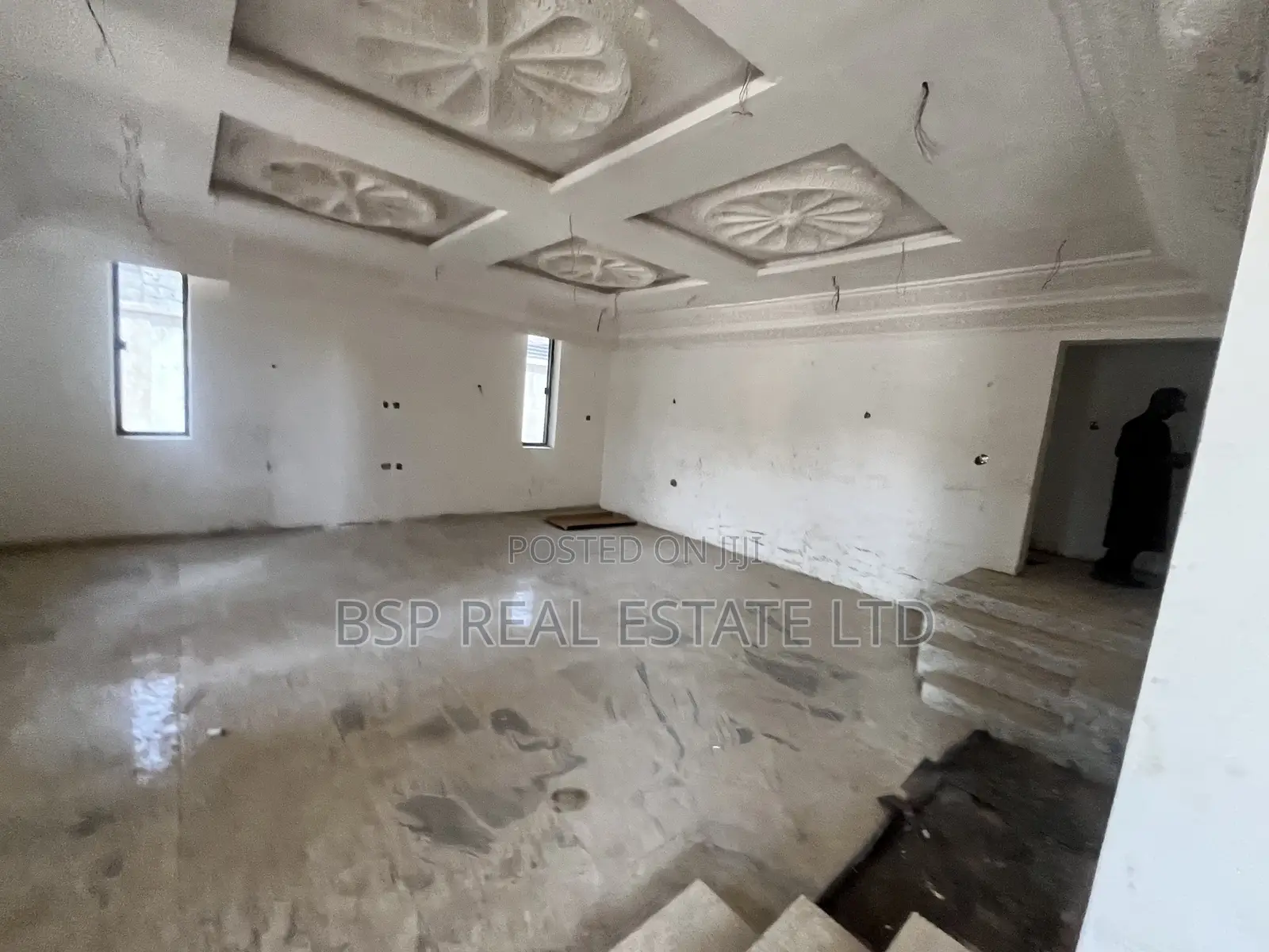 5bdrm Duplex in Legislative Quarter, Apo District for sale