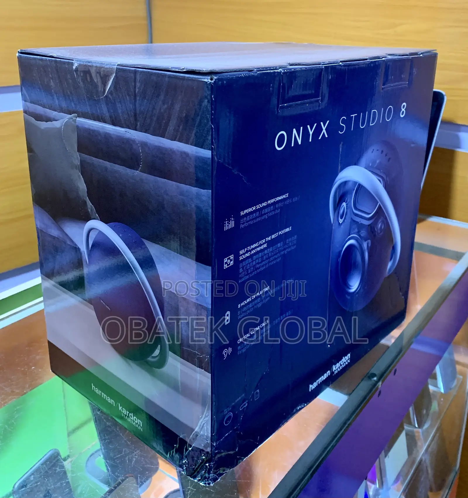Onyx Studio 8