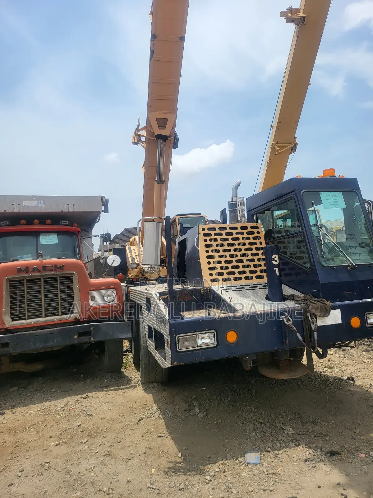 Tokunbo Moto Crane