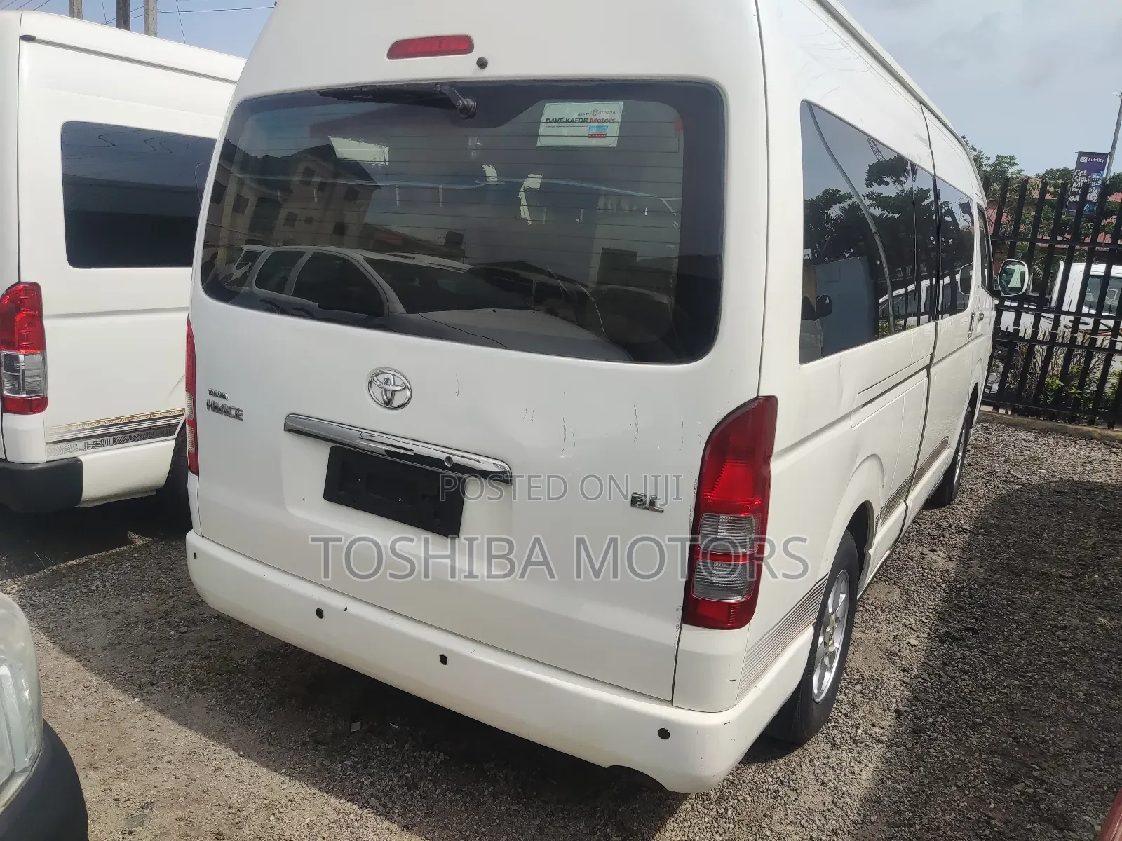 Toyota HiAce 2015 White