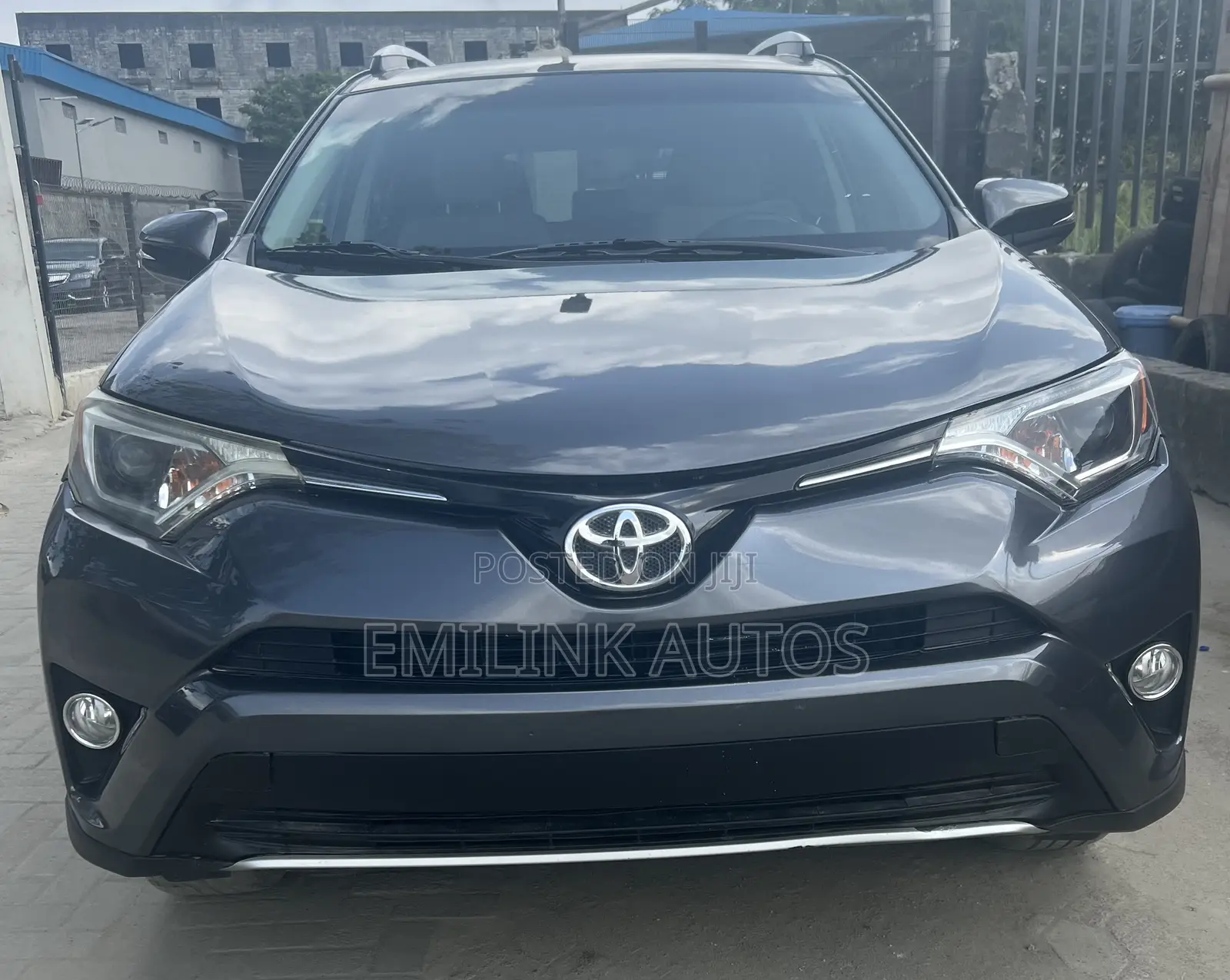 Toyota RAV4 2016 Gray