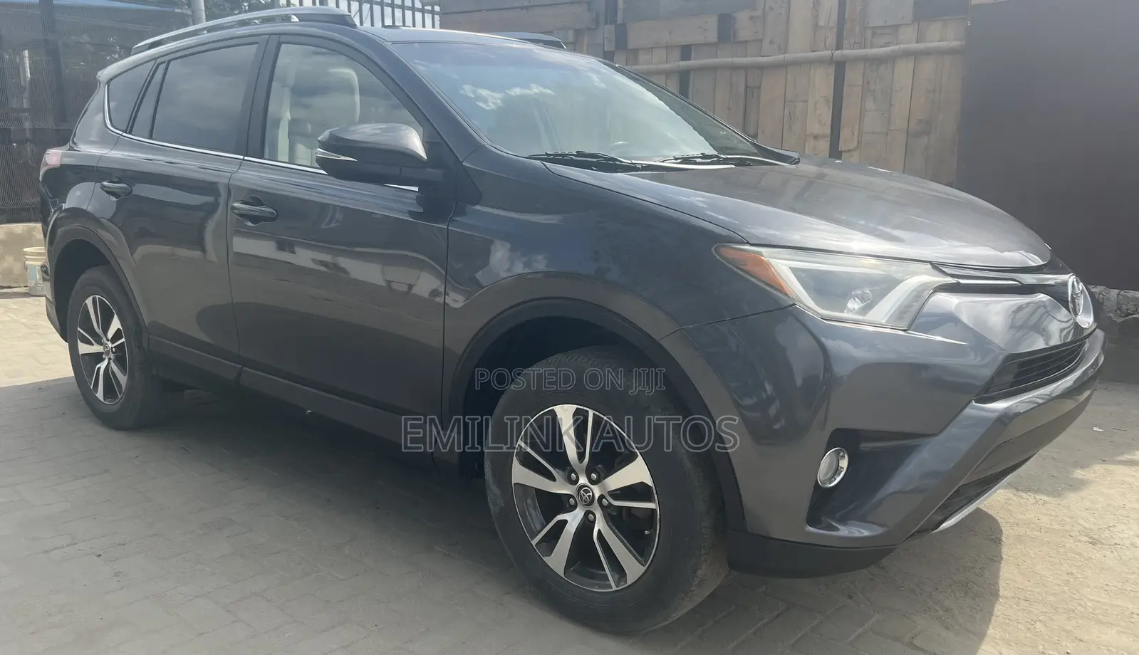 Toyota RAV4 2016 Gray