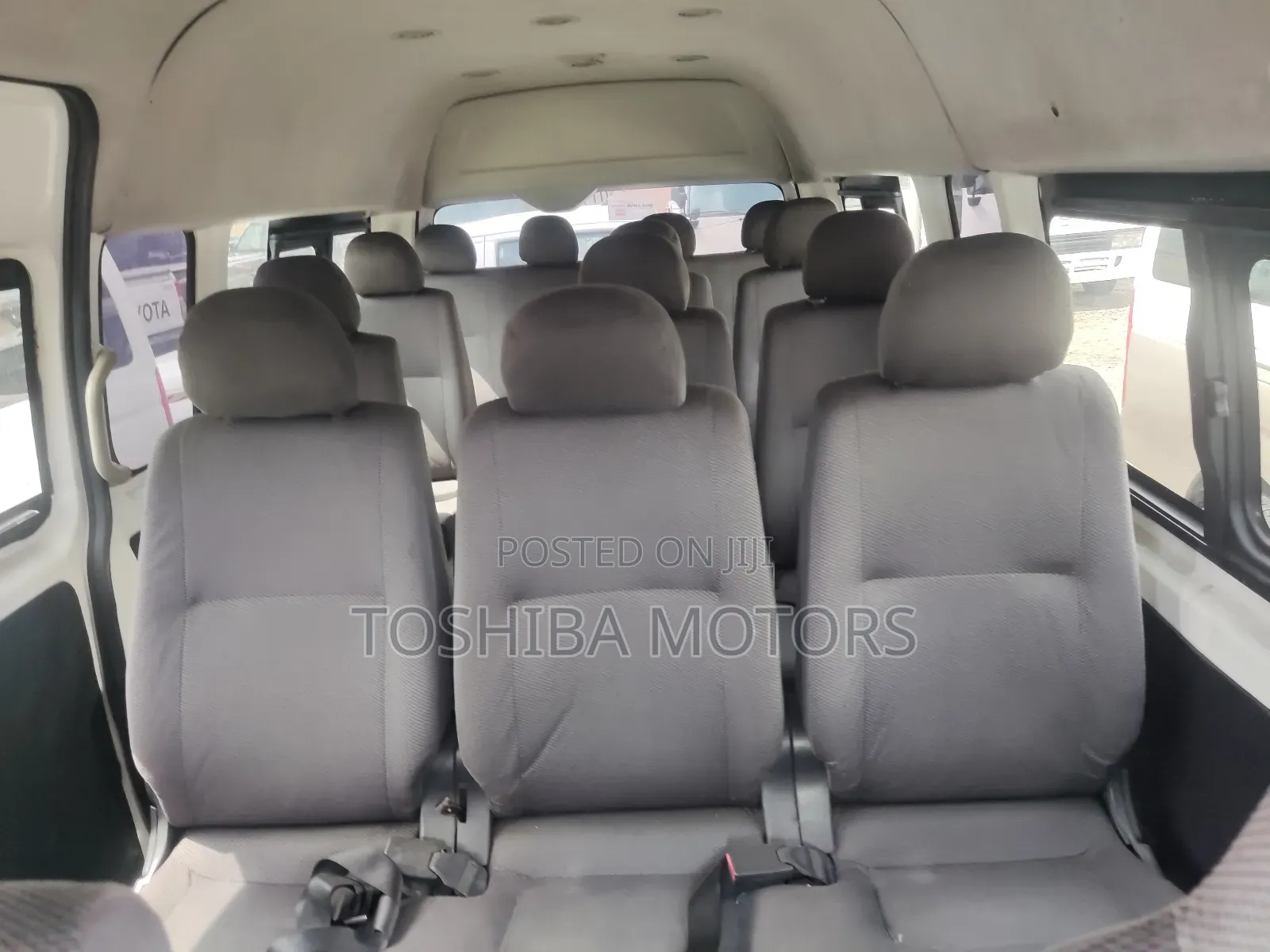 Toyota HiAce 2016 White