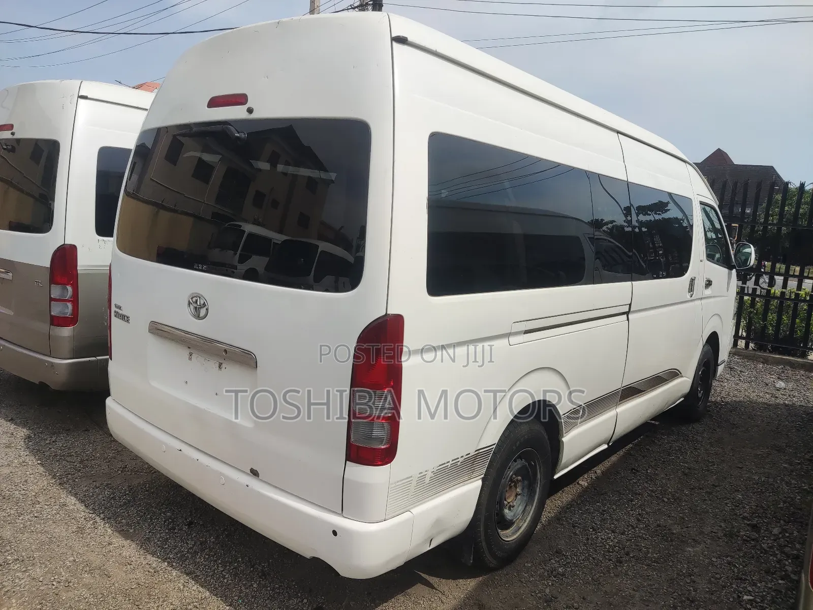 Toyota HiAce 2015 White
