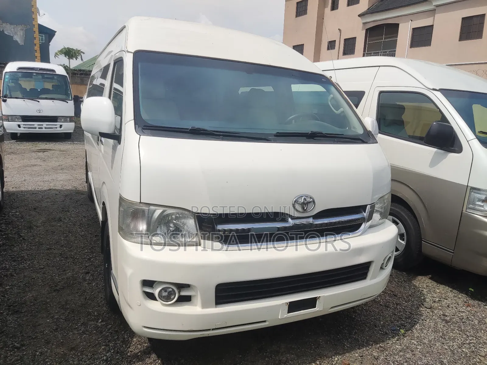 Toyota HiAce 2015 White