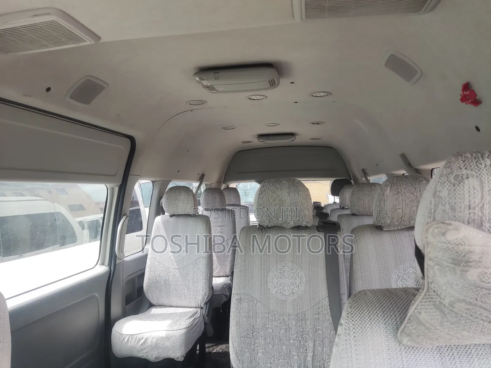 GMC Savana 2015 Orange