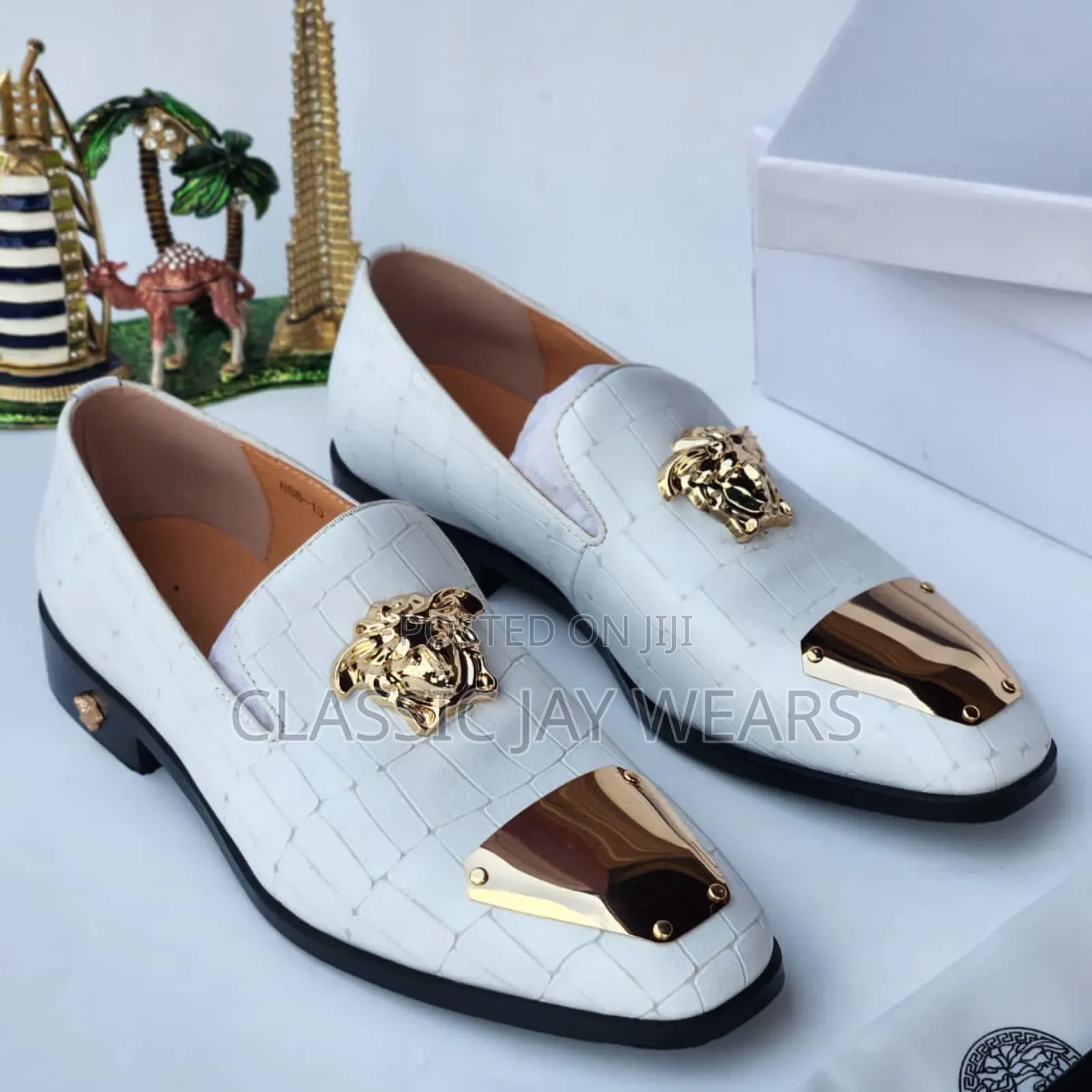 Classic Premium Luxury Collection Still in Town