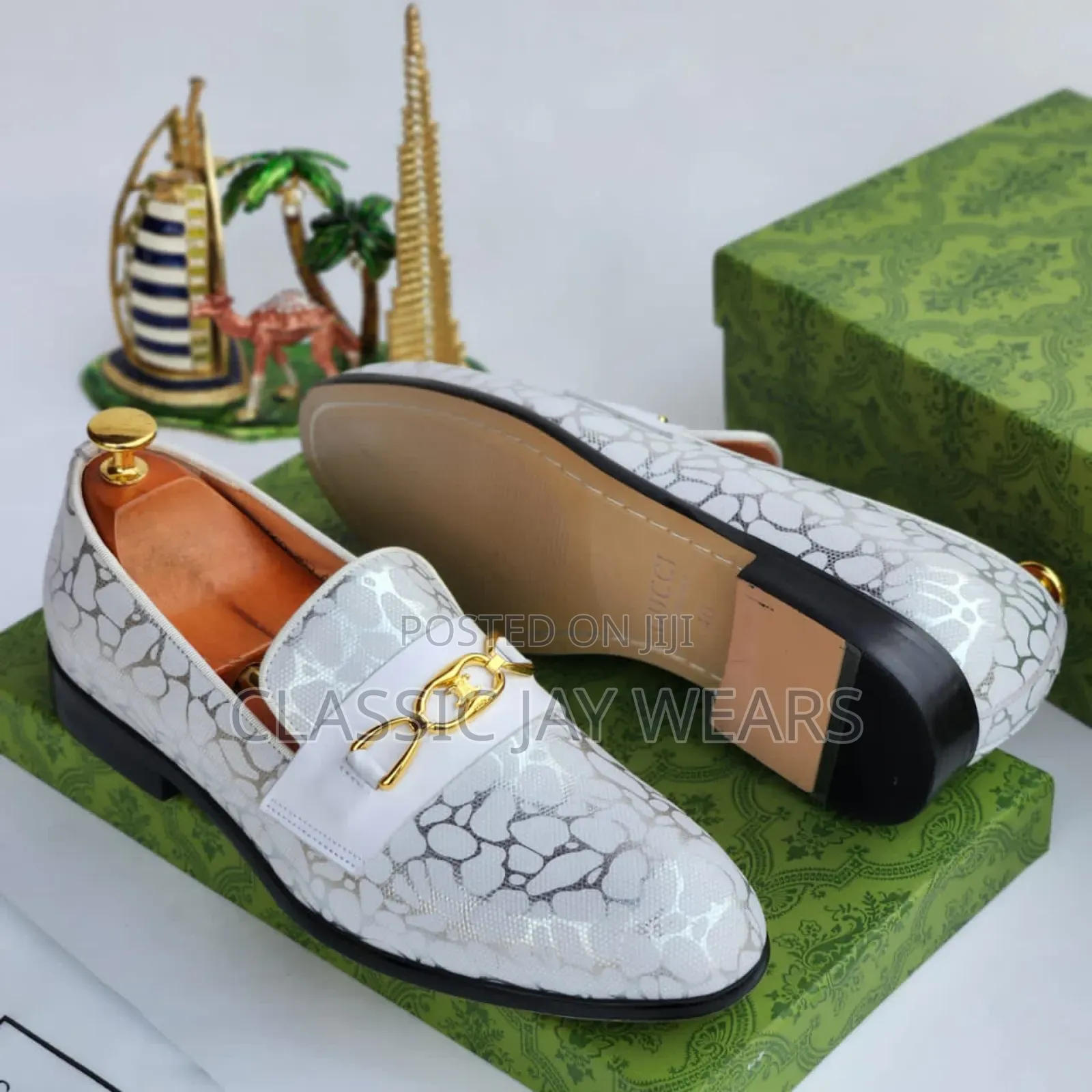 Classic Premium Luxury Collection Still in Town