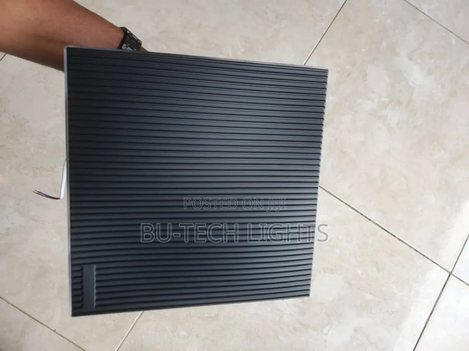 Wall Extractor Fan With Blue Light