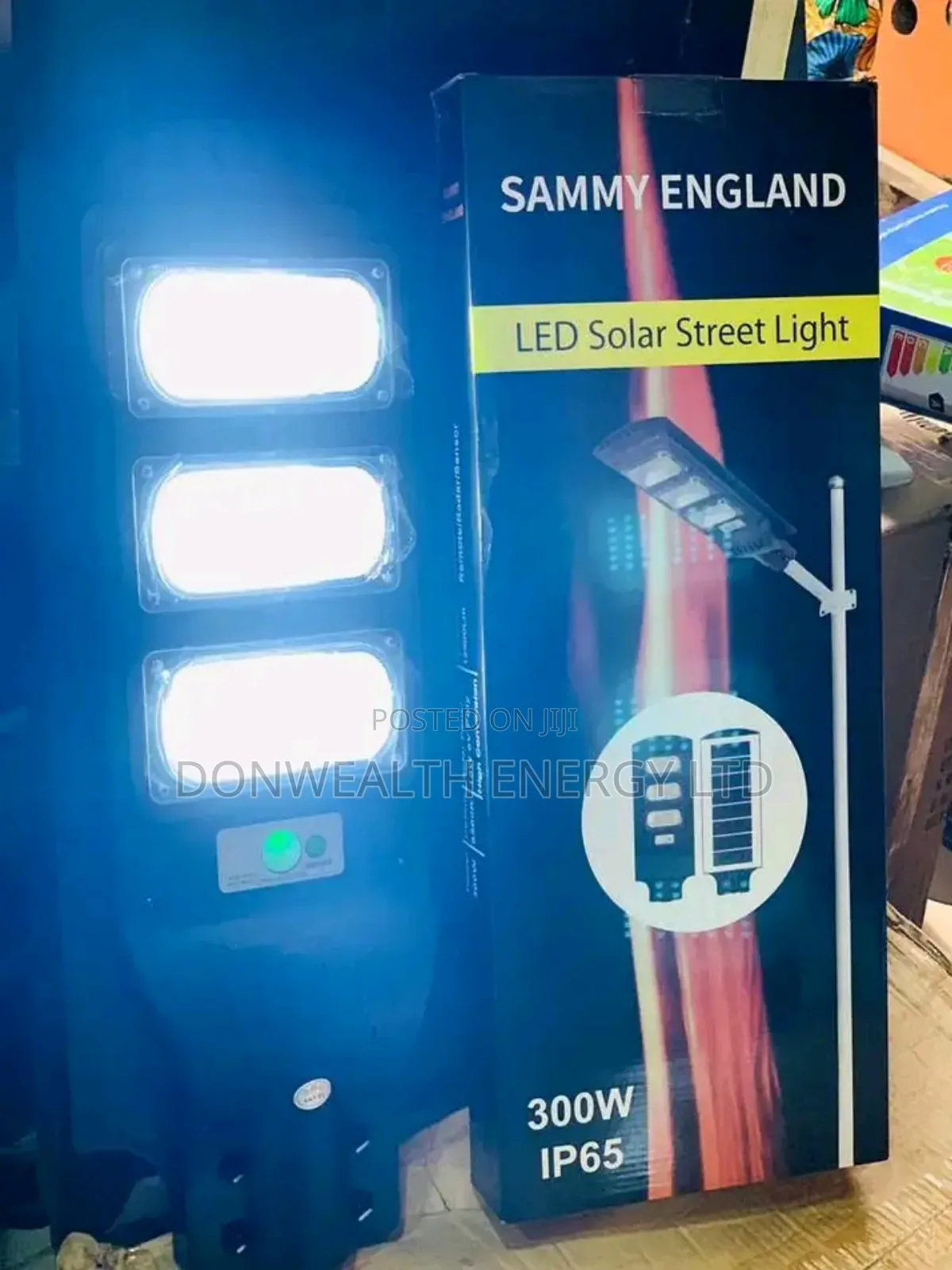 300watts All in One Solar Street Light Available