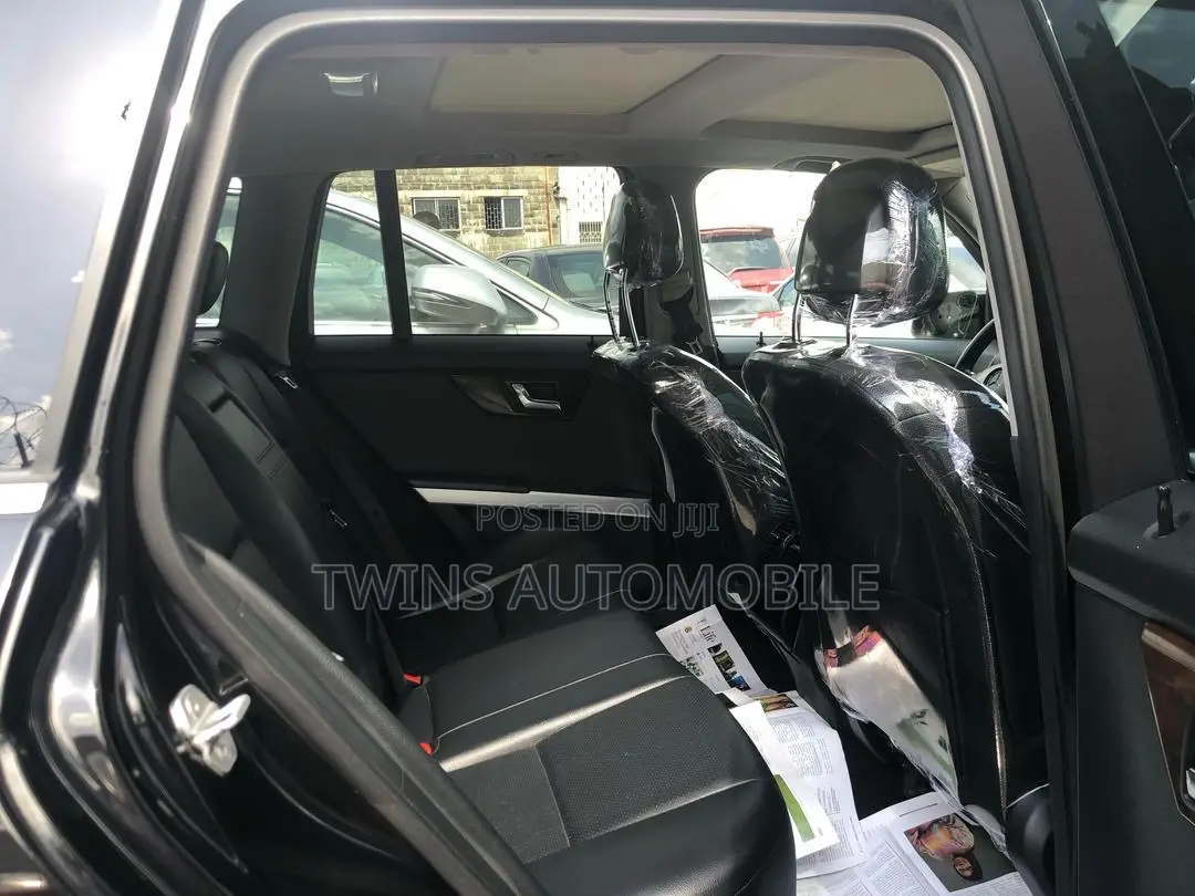 Mercedes-Benz GLK-Class 350 4MATIC 2012 Black