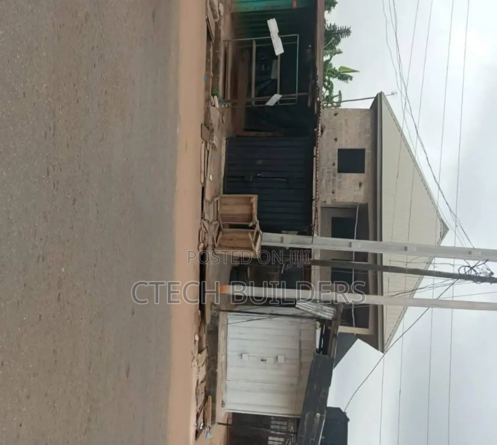 10bdrm Block of Flats in Benin City for sale