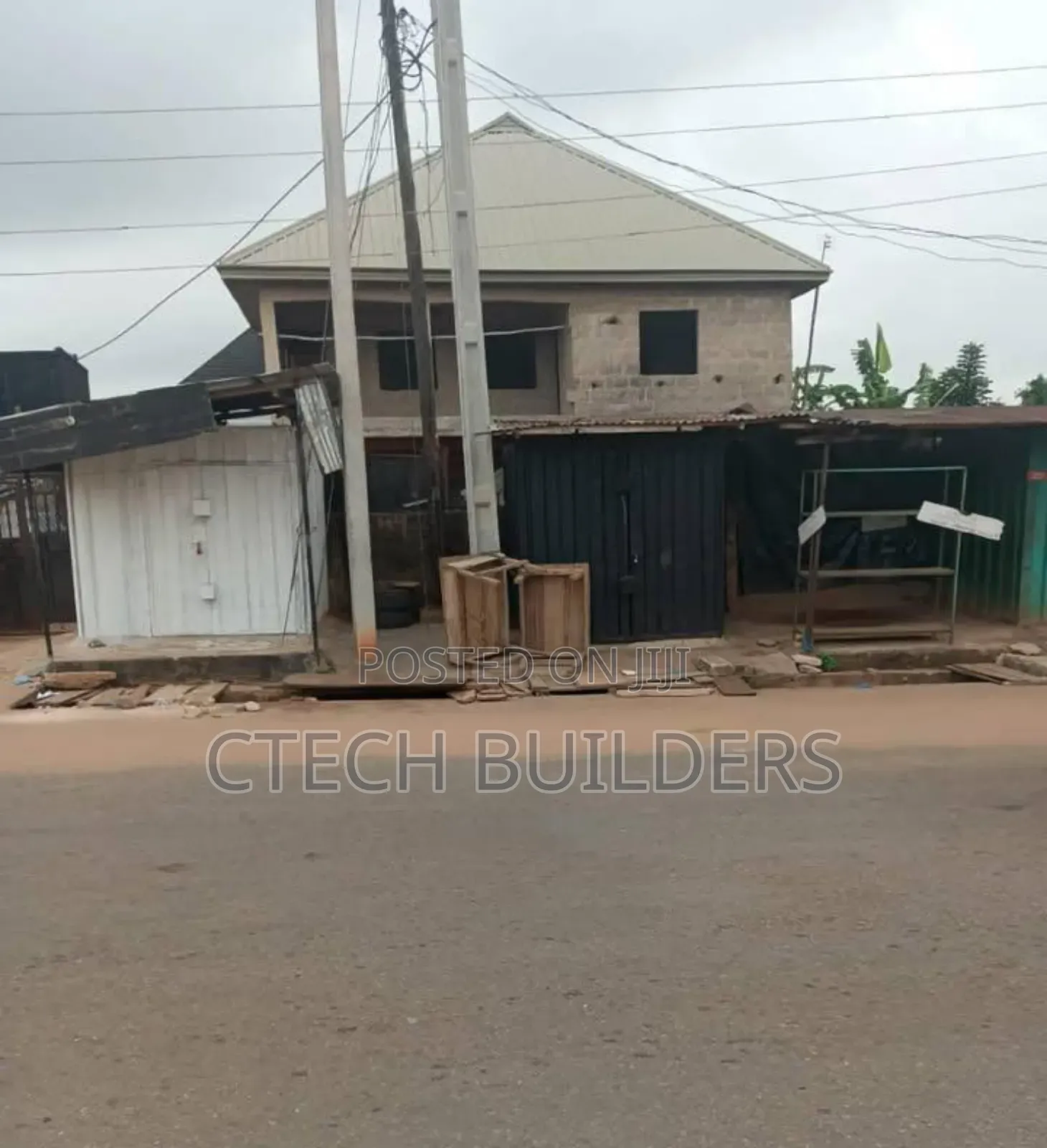 10bdrm Block of Flats in Benin City for sale