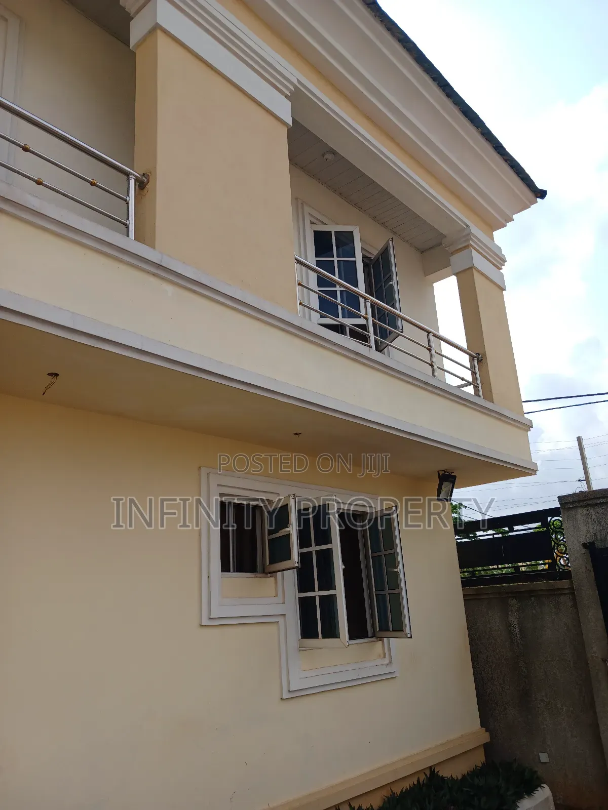 Furnished 3bdrm Block of Flats in Etete Layout, Benin City for sale