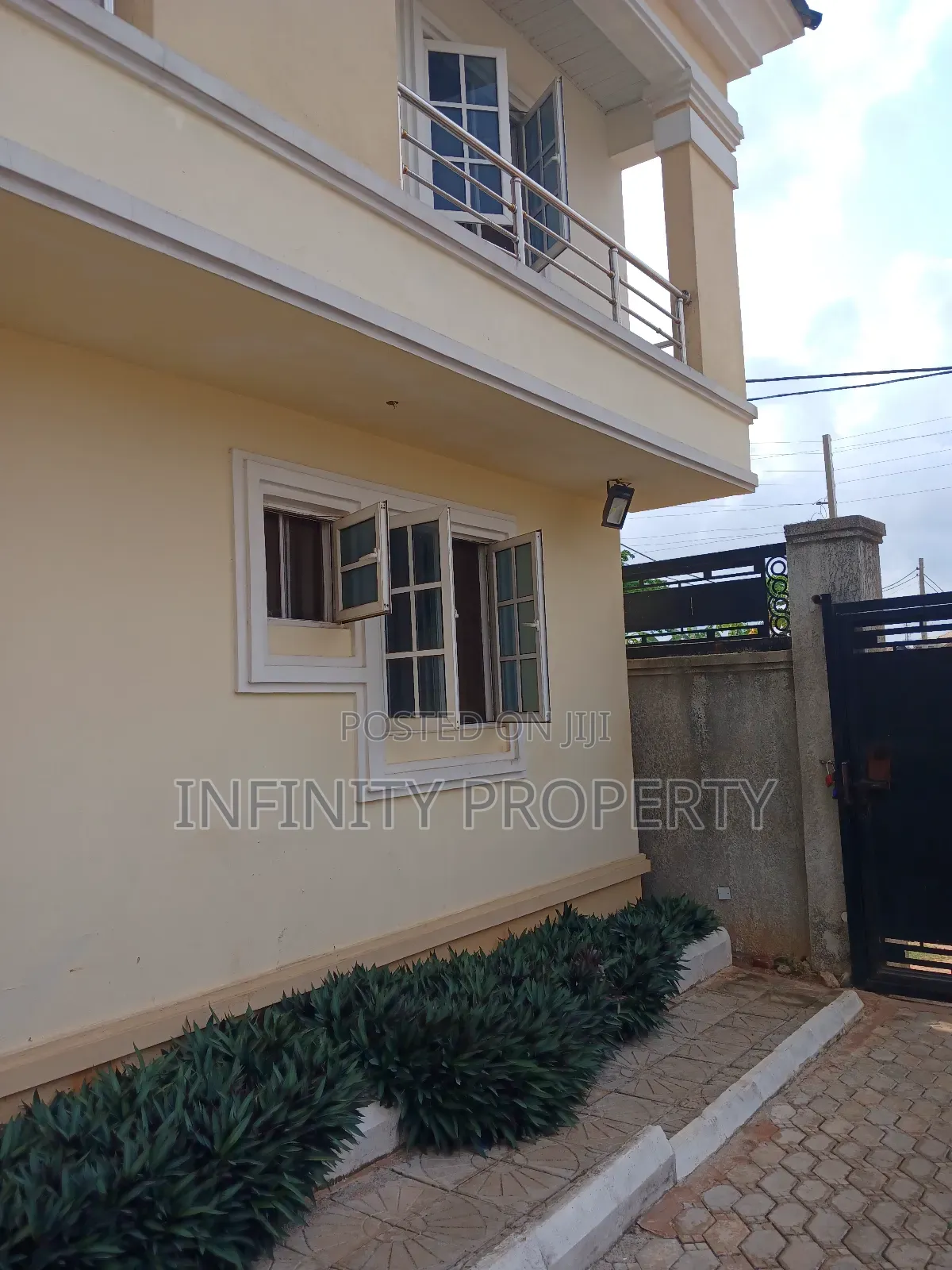 Furnished 3bdrm Block of Flats in Etete Layout, Benin City for sale