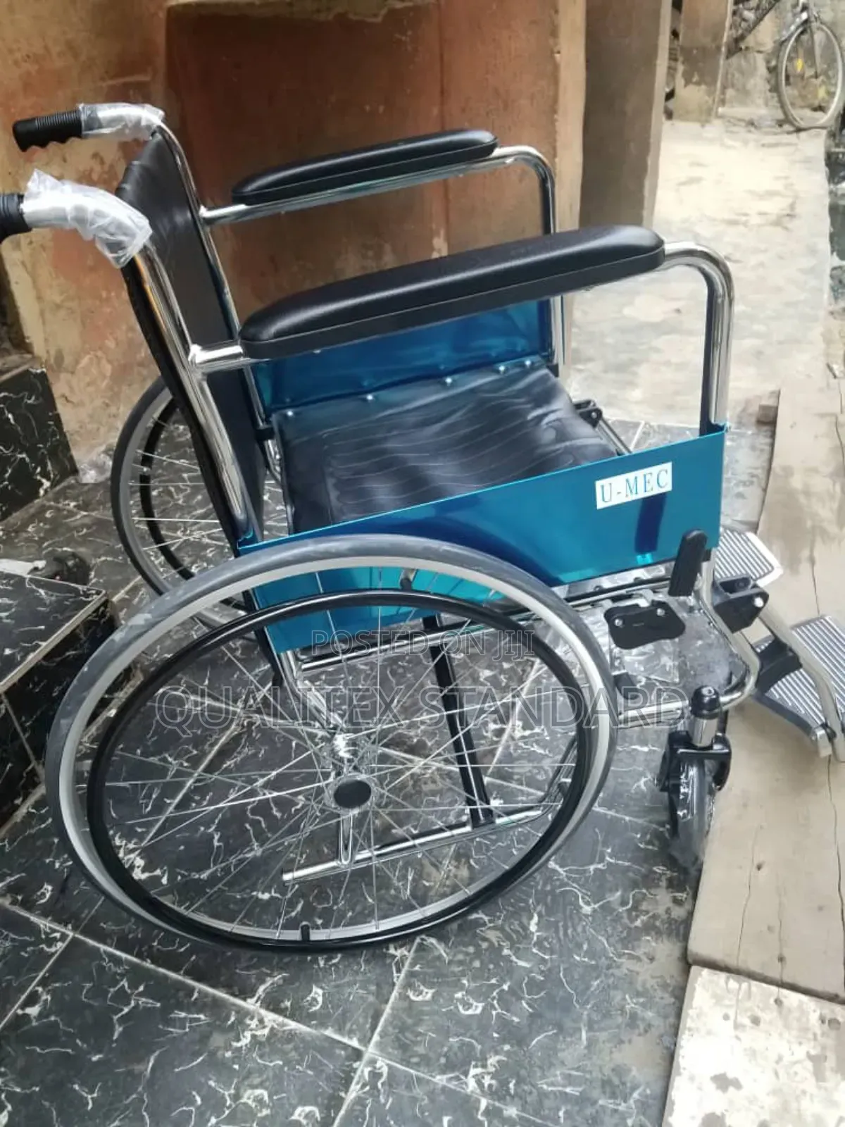 Umec Wheelchair