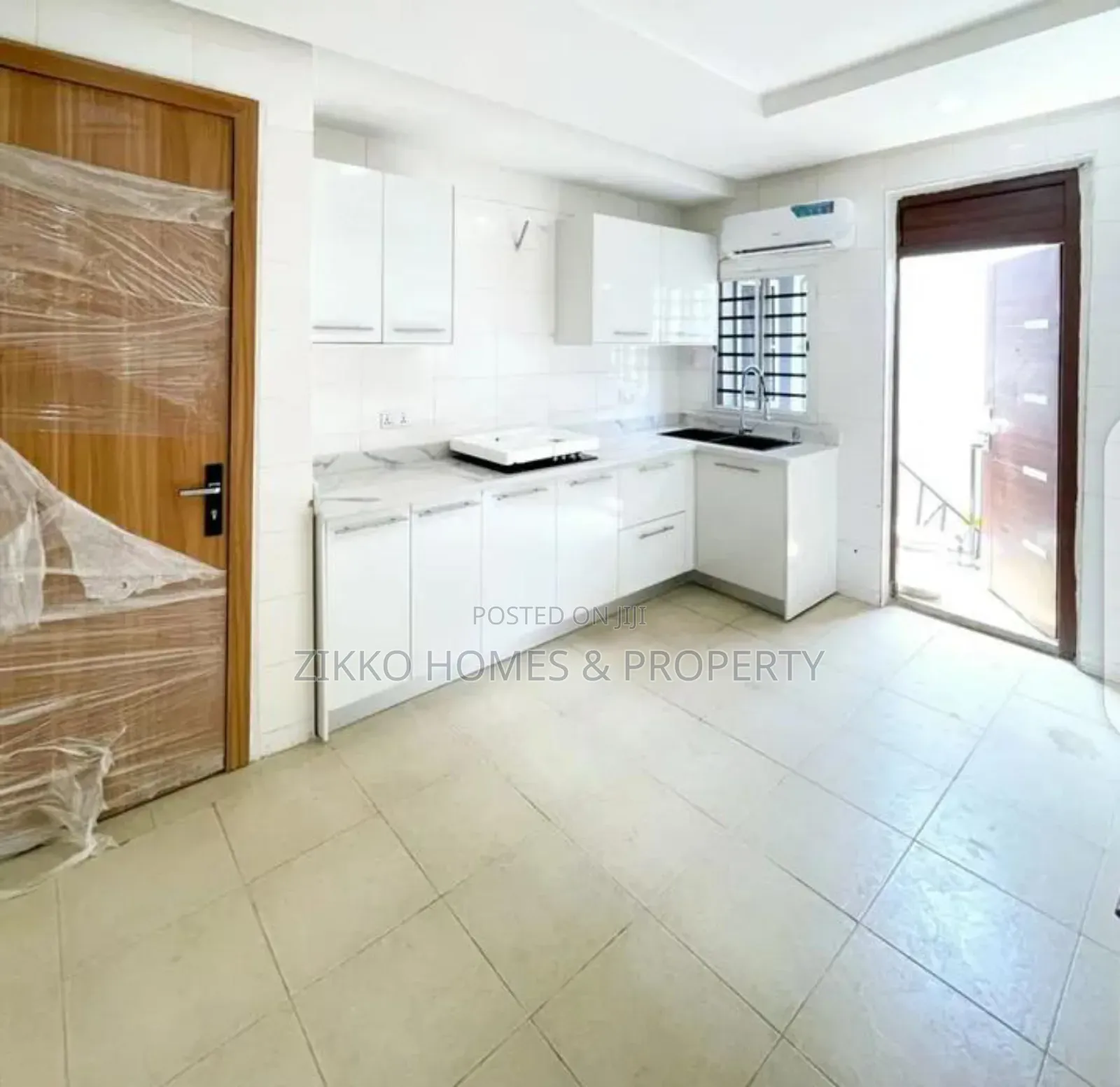 4bedroom Terrace Self Compound for Sale in Lekki