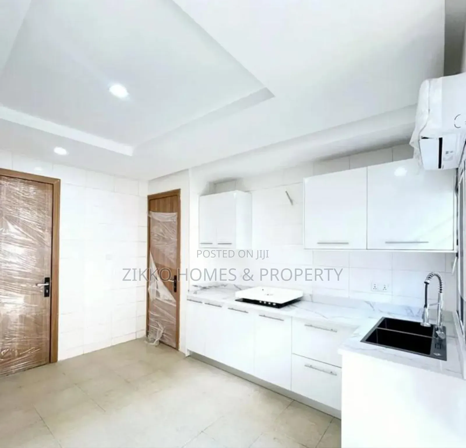 4bedroom Terrace Self Compound for Sale in Lekki