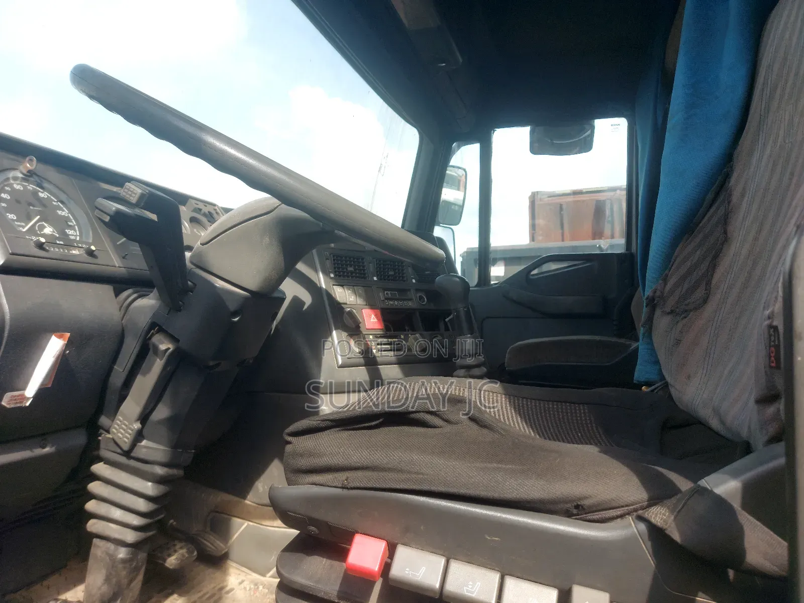 Self Loader 15.2tons Euro Star Iveco Eight Tyres Truck