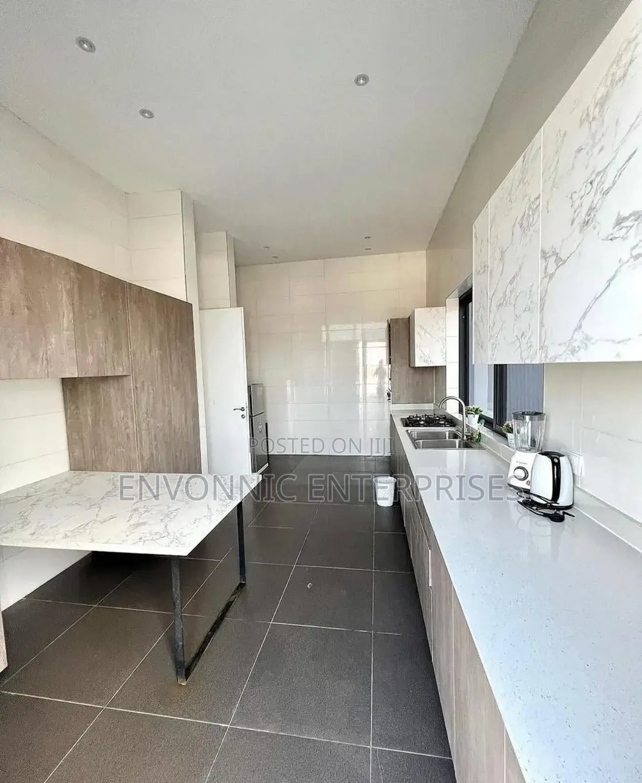 Cozy 3 Bed Apartment for Short Let