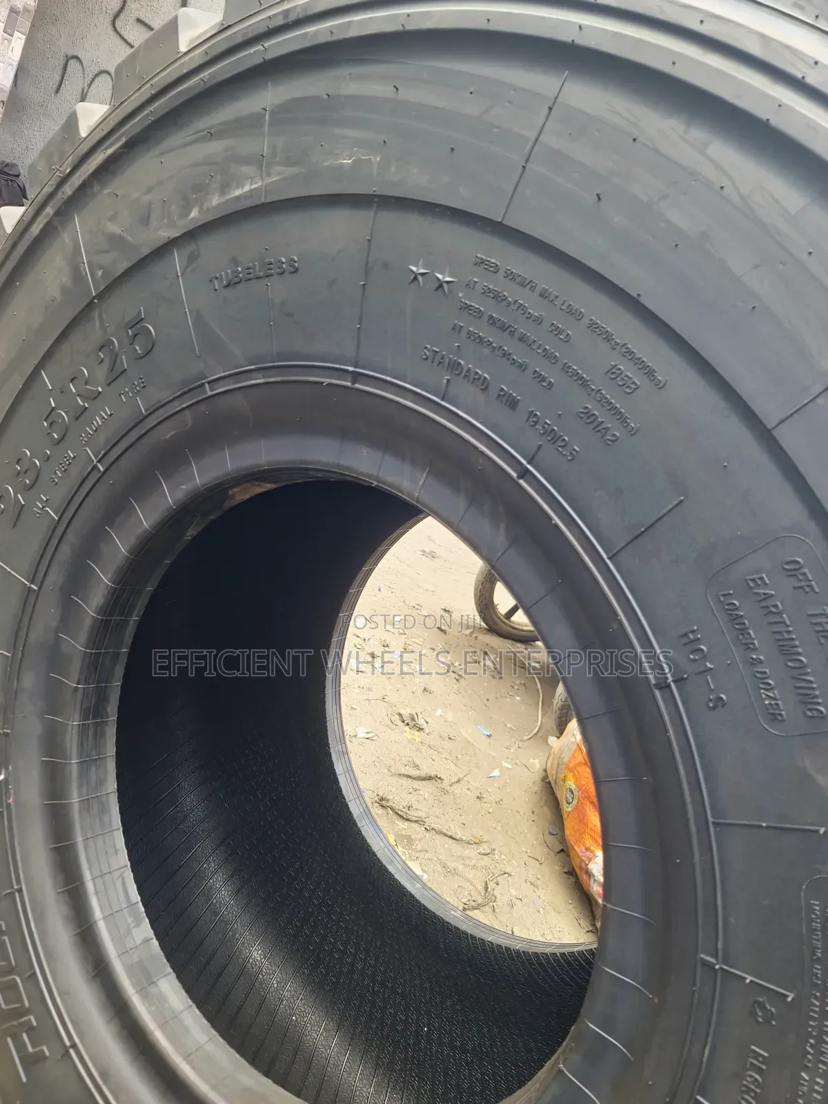 23.5-25 Rockbuster Radial Tyre for Loader and Dozer Trucks