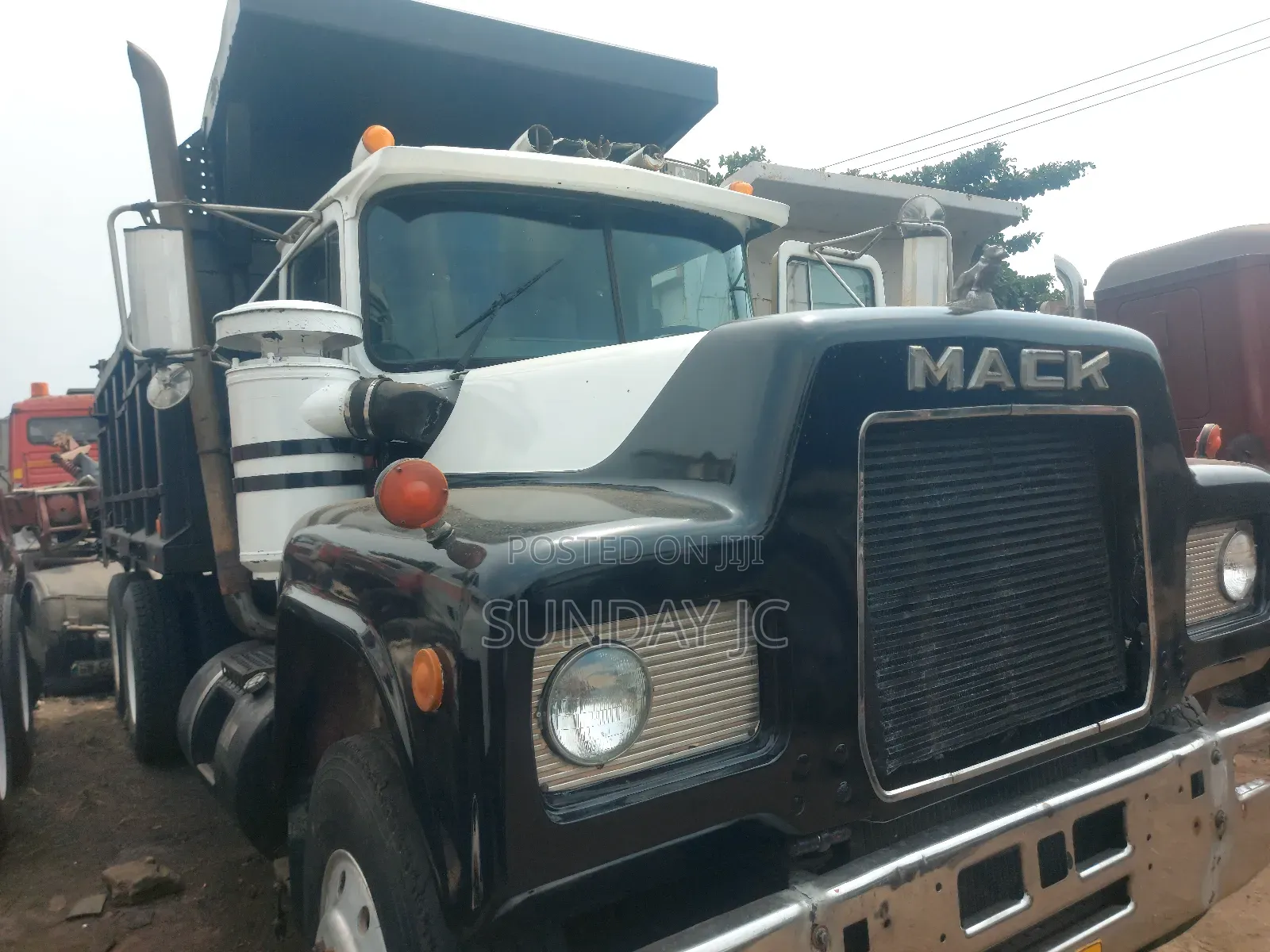 Tokunbo 24valve R Model Mack Ten Tyres Dump Truck Superb Eg