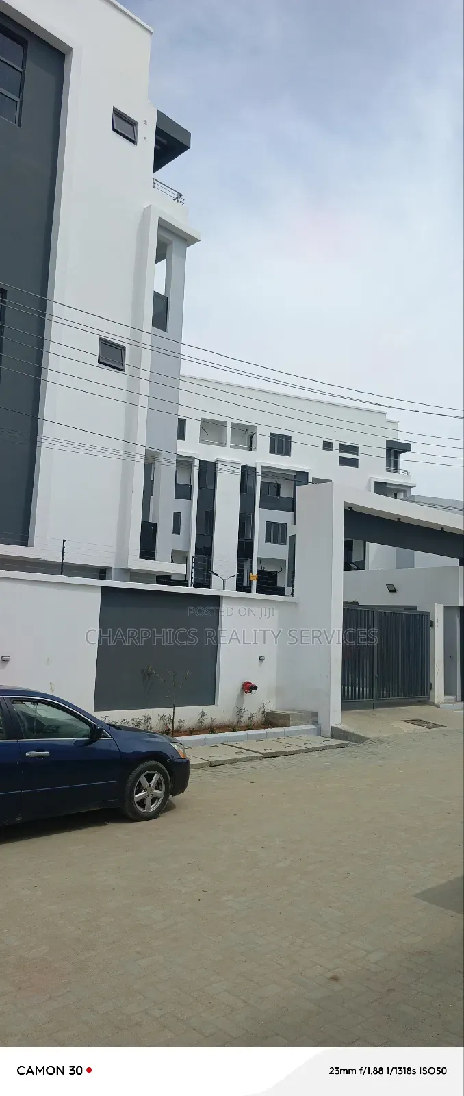 4bedroom Massionate Duplex In Surulere For Sale
