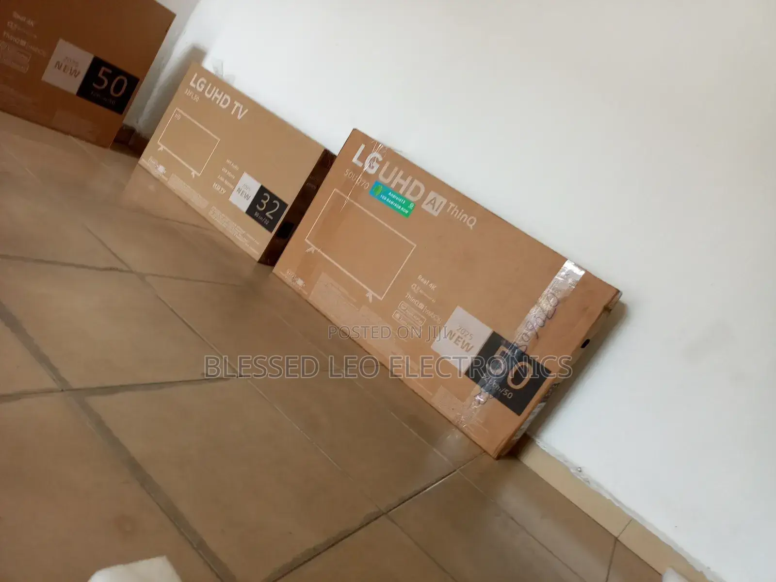 32 Inches Smart Tv With Inbuld Bluetooth