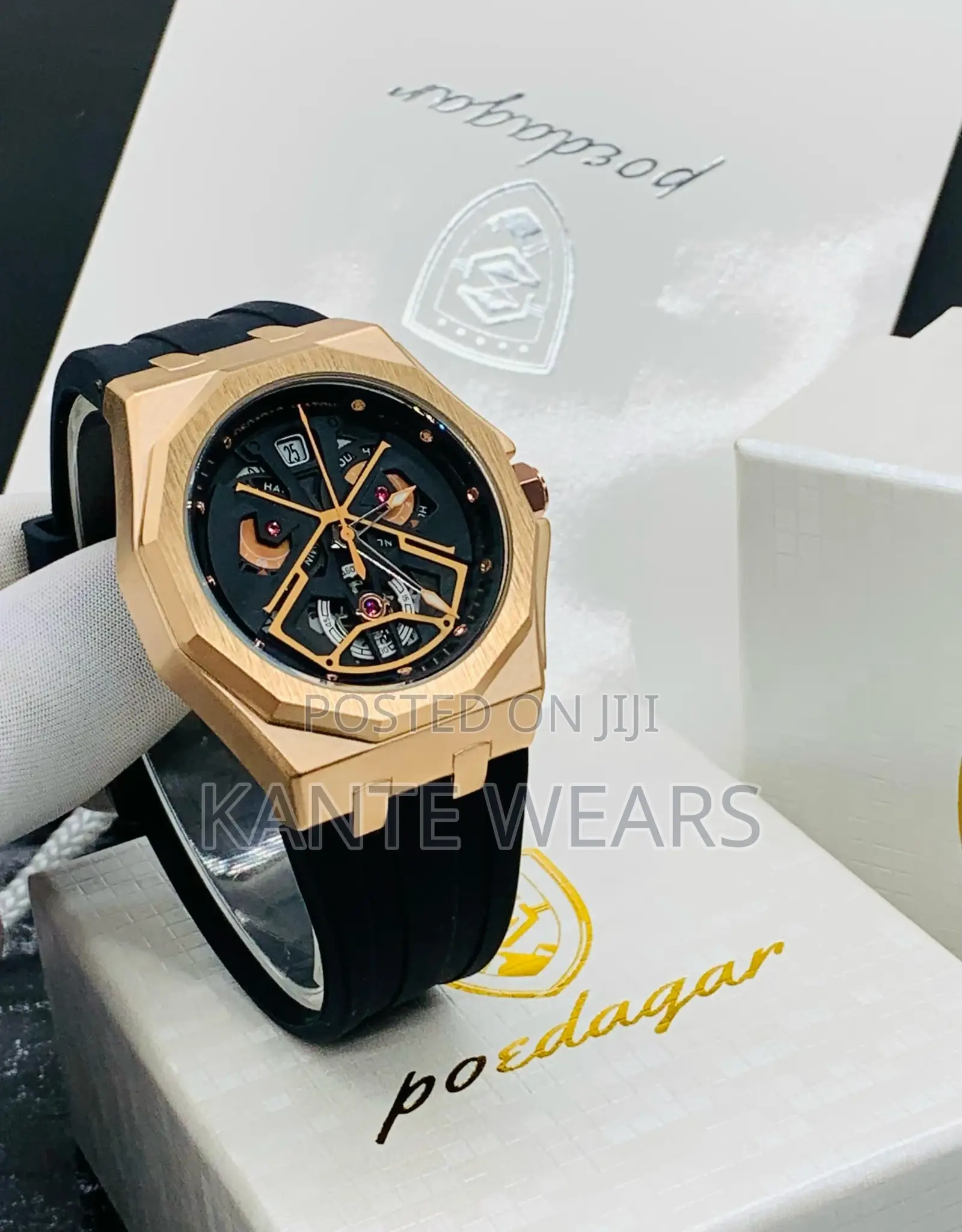 Poedegar Araneae Rubber Wristwatch