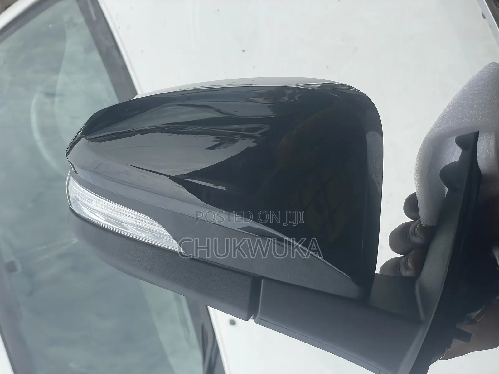 Black Side Mirror Hilux 2020