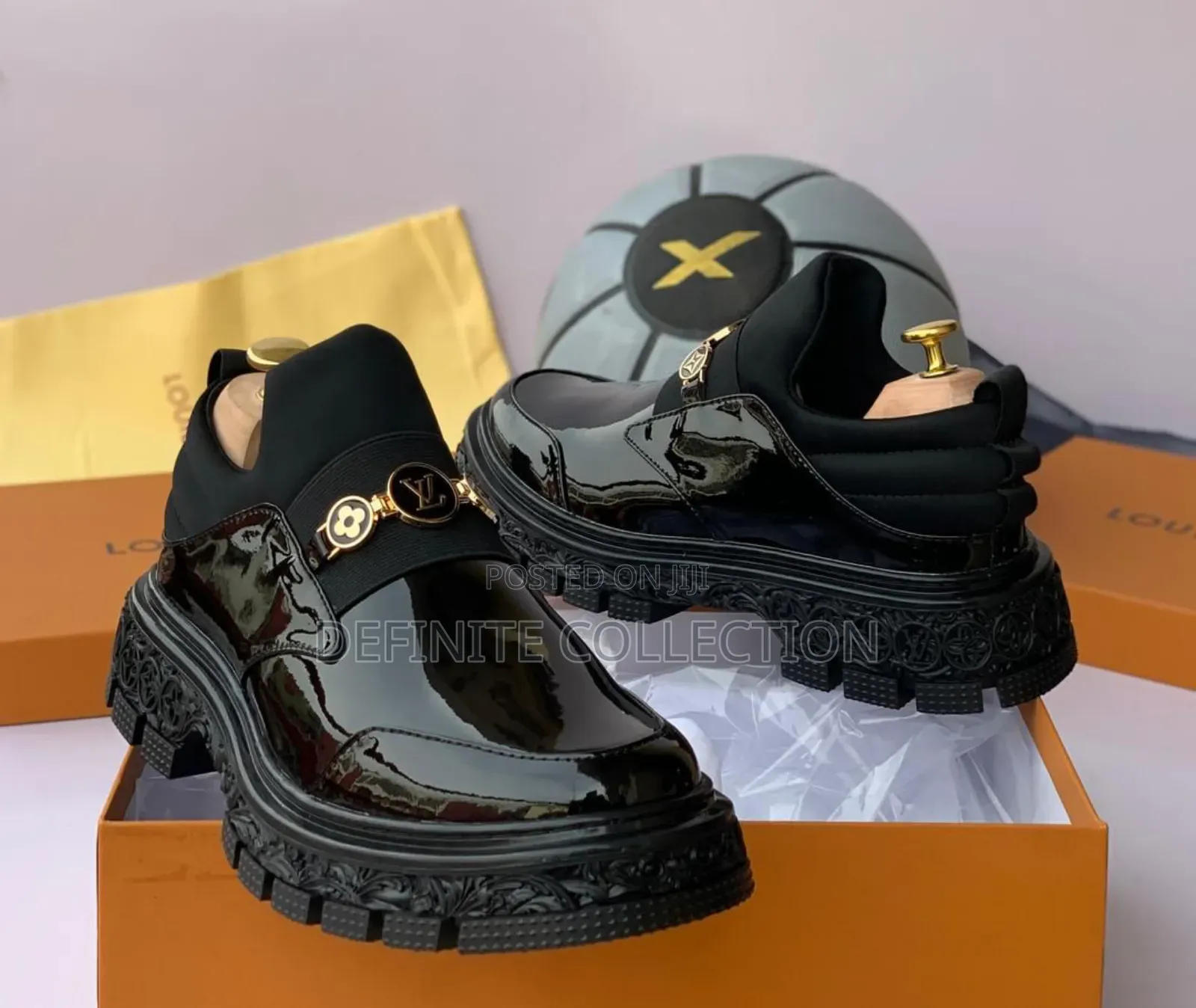 Louis Vuitton Premium Coorperate Shoe