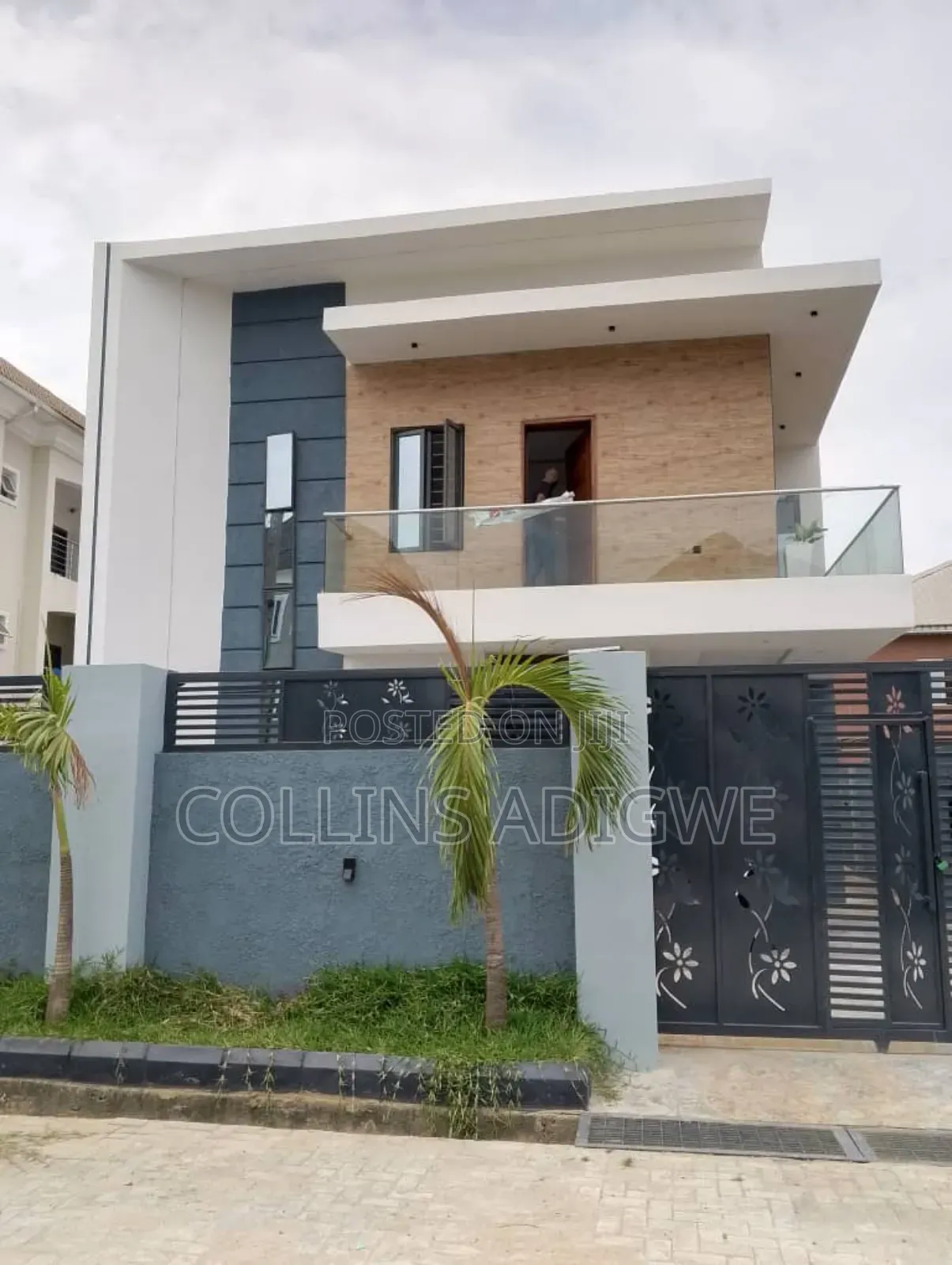 4bdrm Duplex in Olokonla Ajah for sale