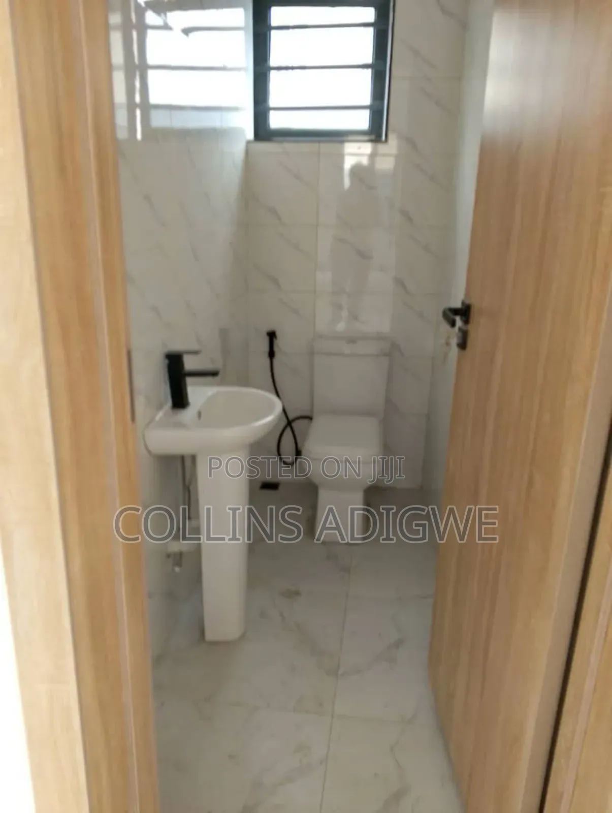 4bdrm Duplex in Olokonla Ajah for sale