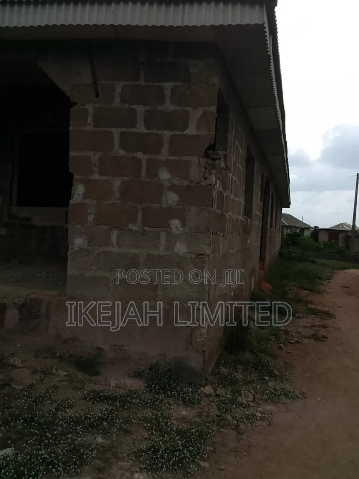 Two Plots Of Land For Sale With Buildings On It At Sango Ifo
