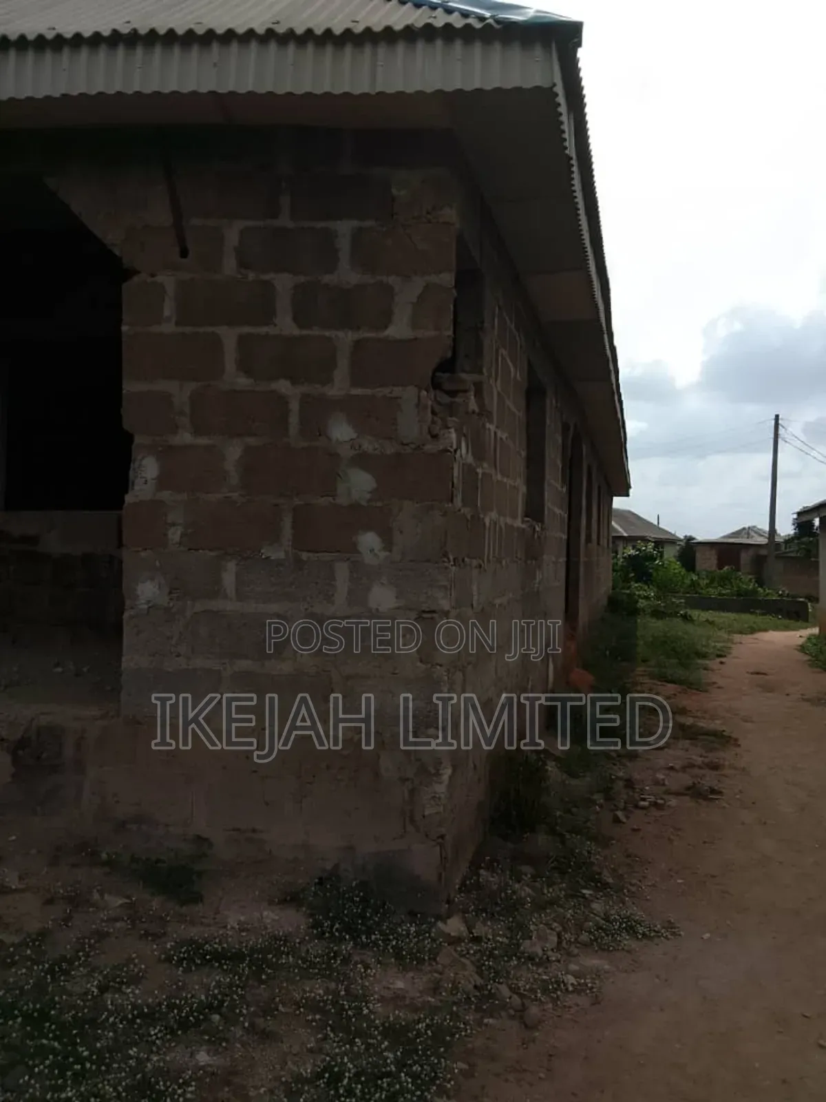 Two Plots Of Land For Sale With Buildings On It At Sango Ifo