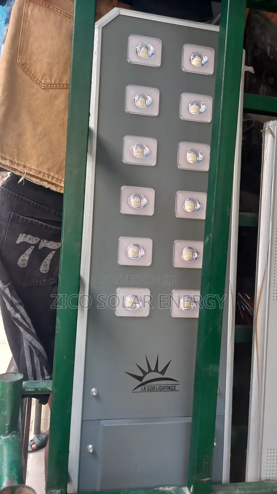12 Eye Solar Street Light