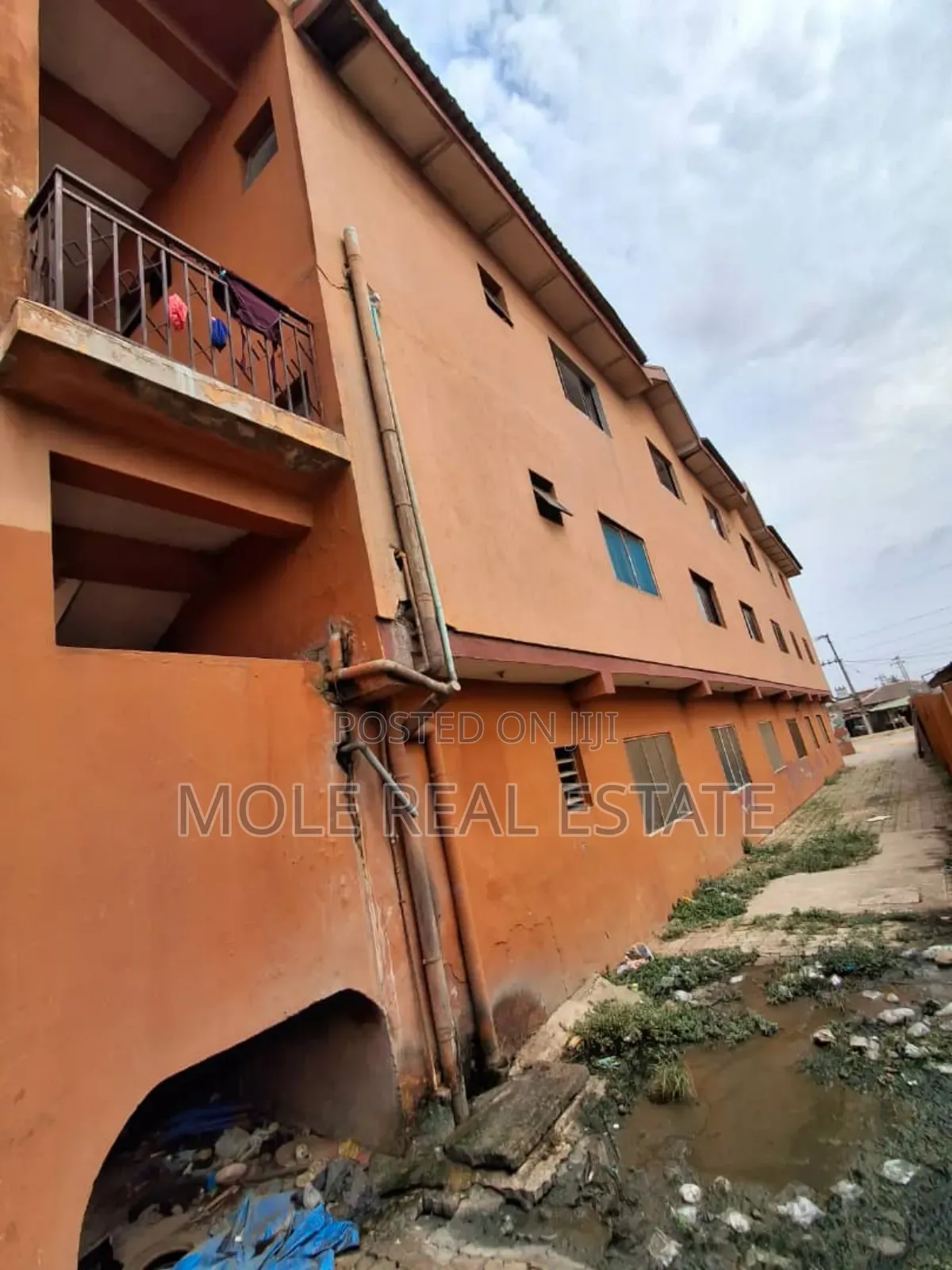 Roi 36 Rooms 4 Sale at Agege Solid Storey Building