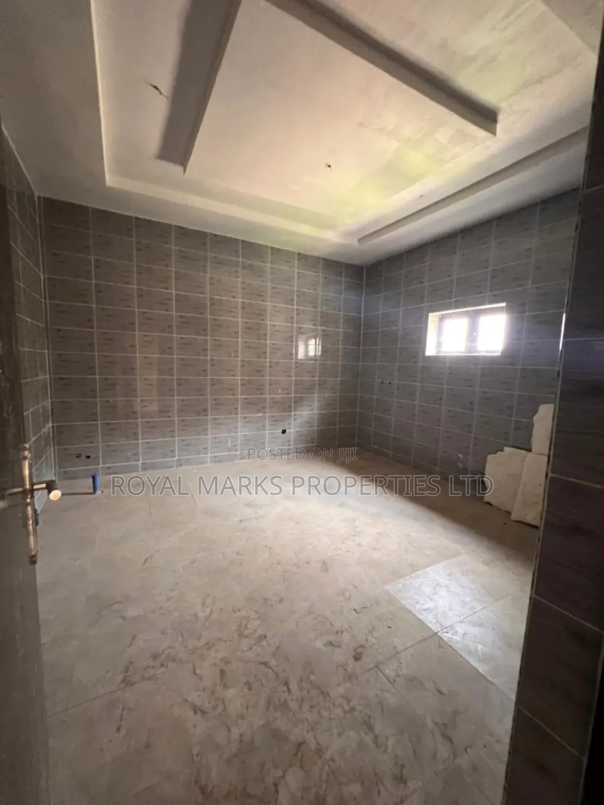 7bdrm Duplex in Jahi for sale