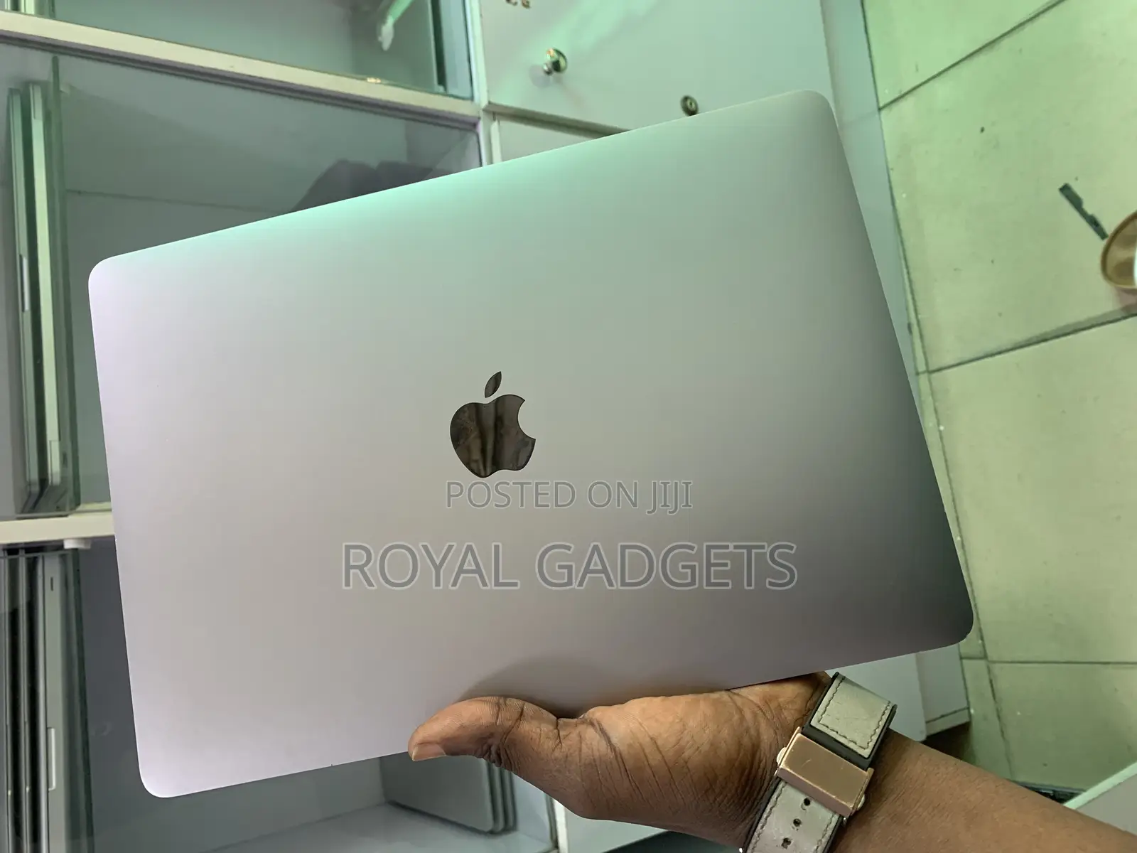 Laptop Apple MacBook Pro 2020 8GB Intel Core i5 SSD 256GB
